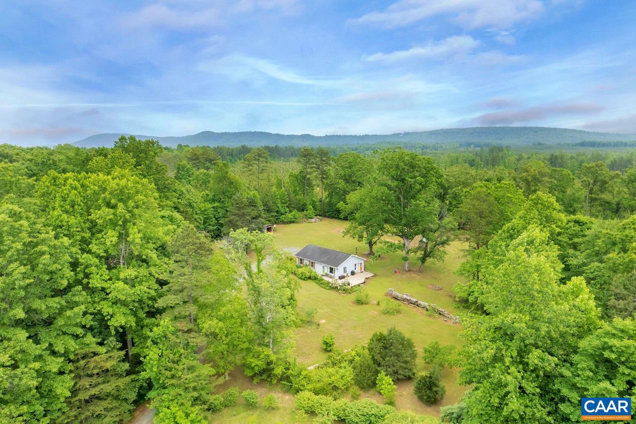 1426 SUNNY MEADOWS DR