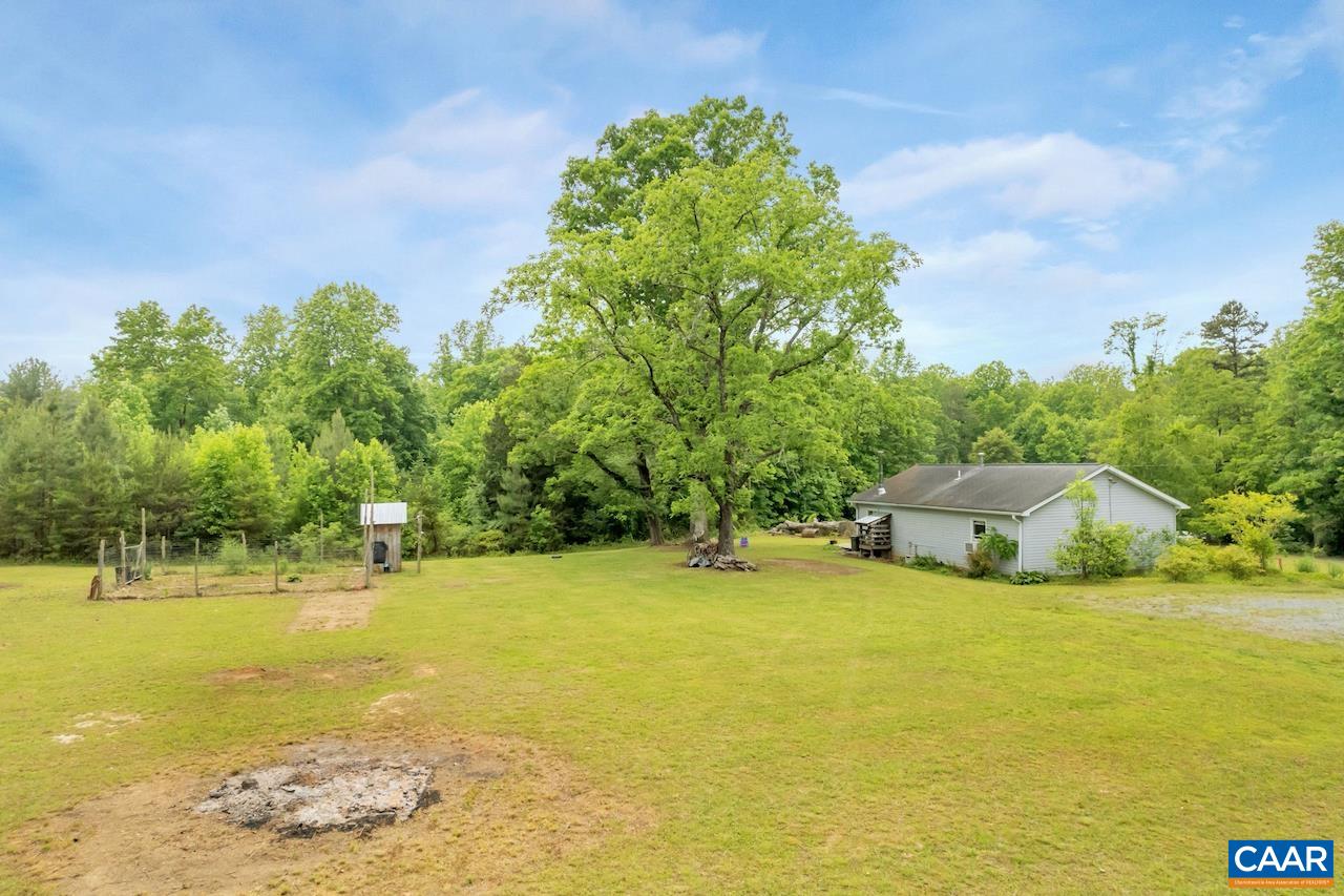 1426 SUNNY MEADOWS DR