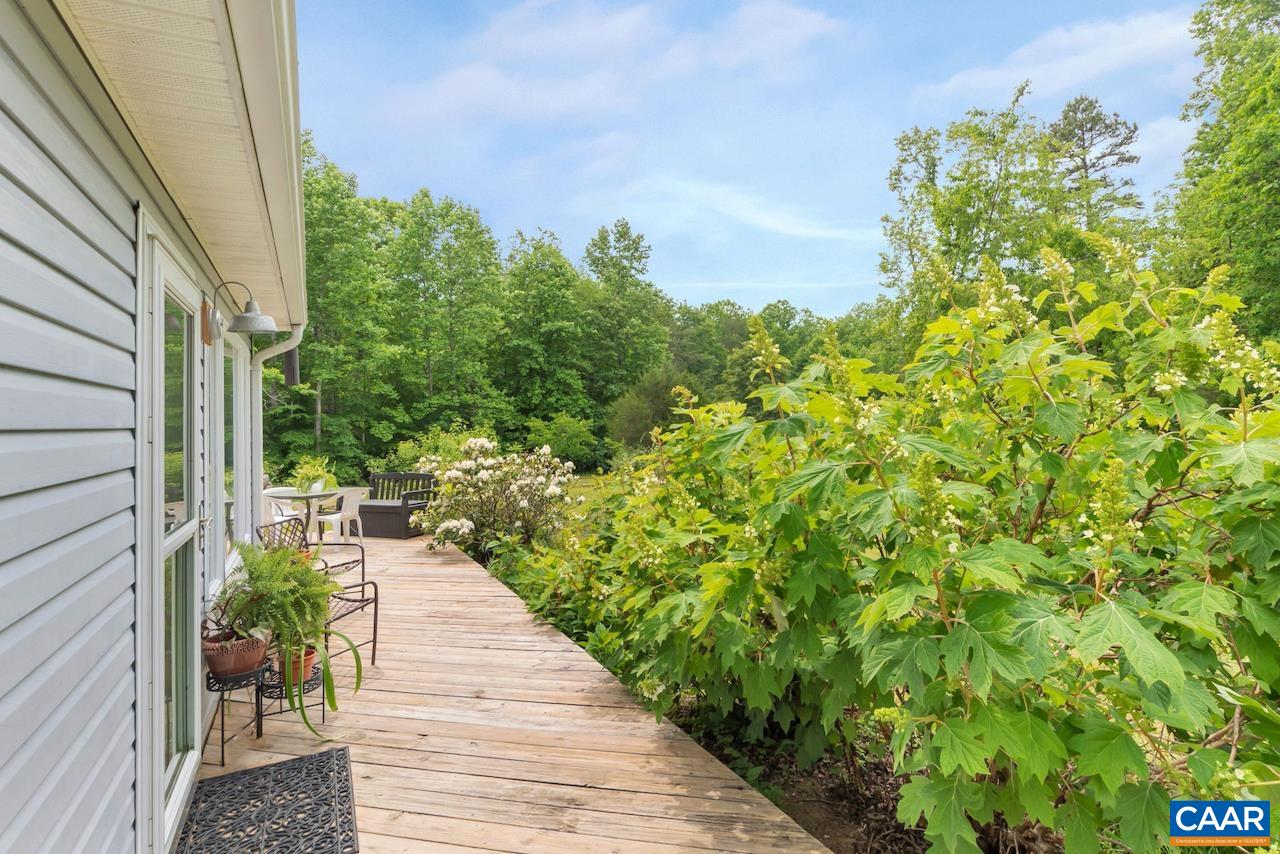 1426 SUNNY MEADOWS DR