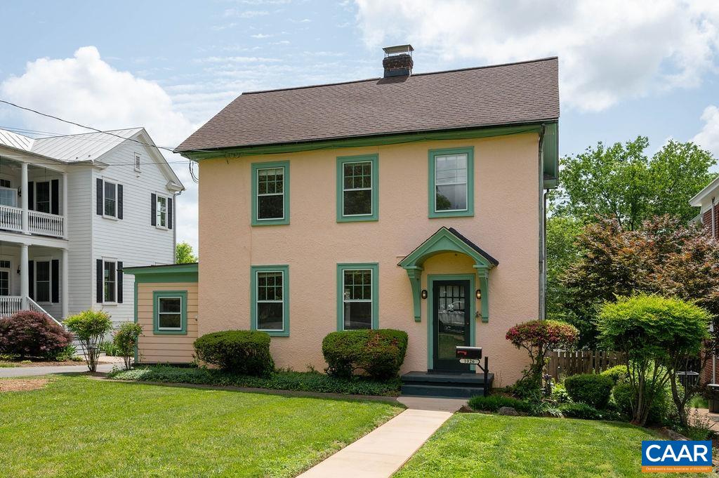 1026 LOCUST AVE