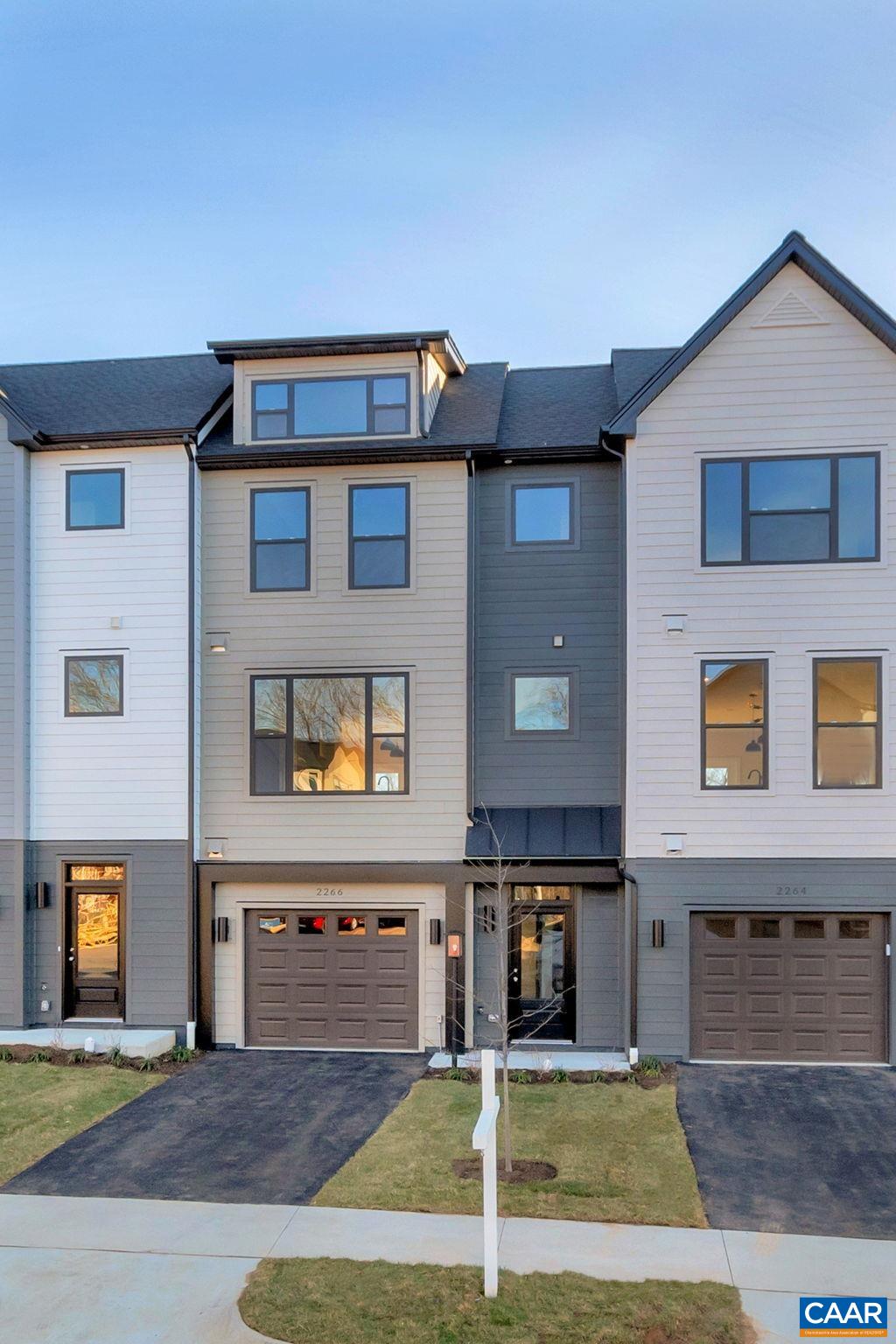 1814 FOWLER ST