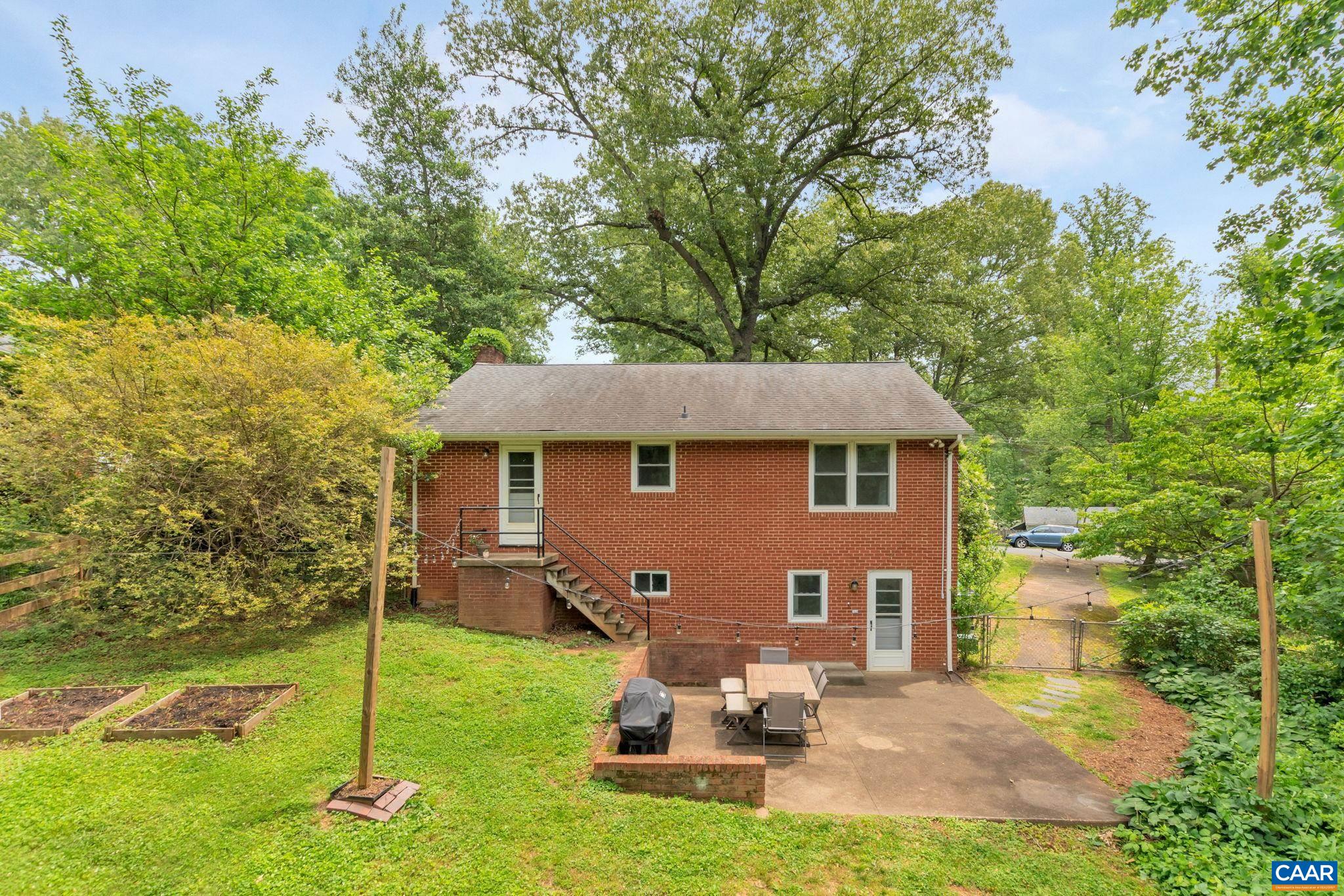 2727 MCELROY DR