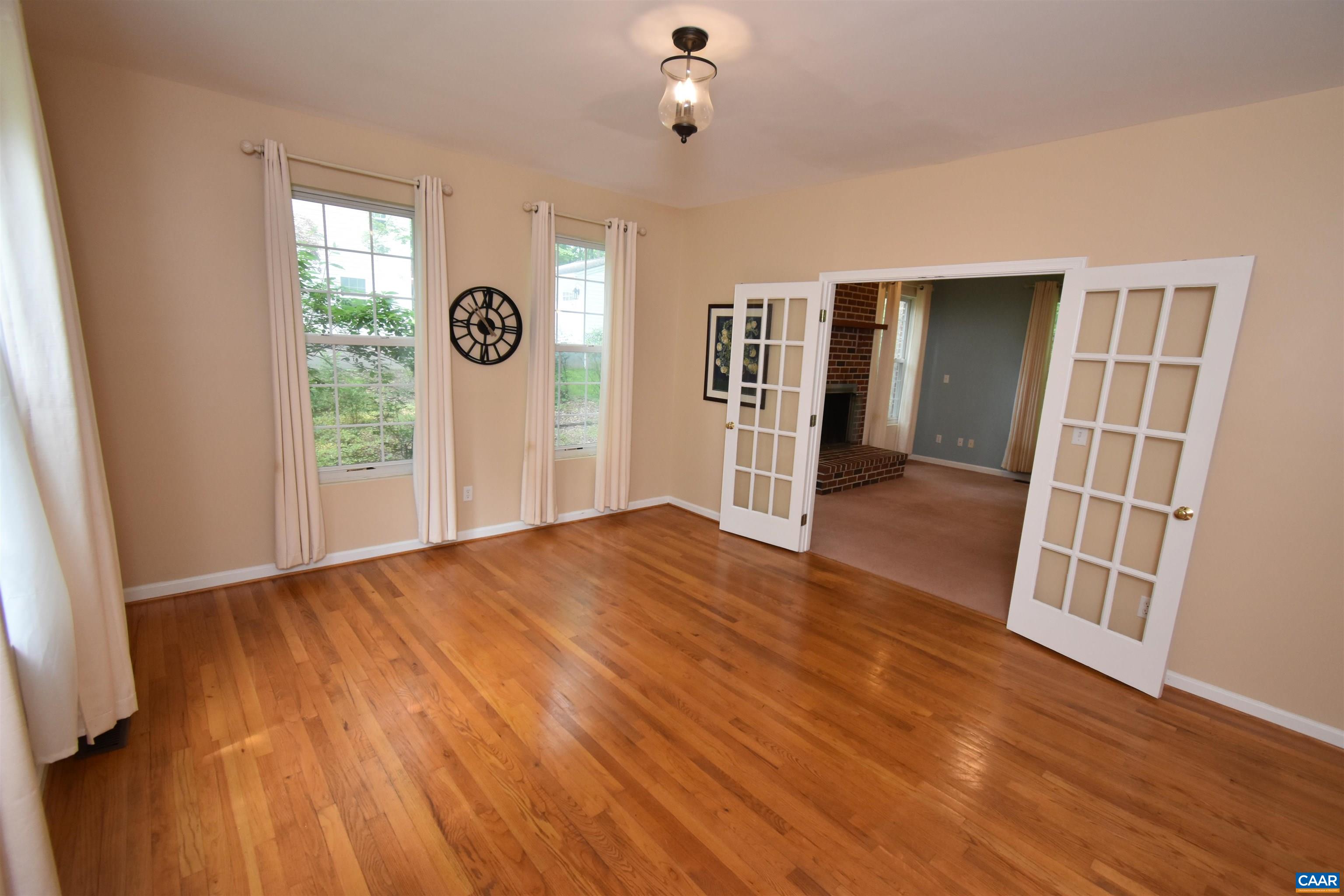 292 CARODON DR