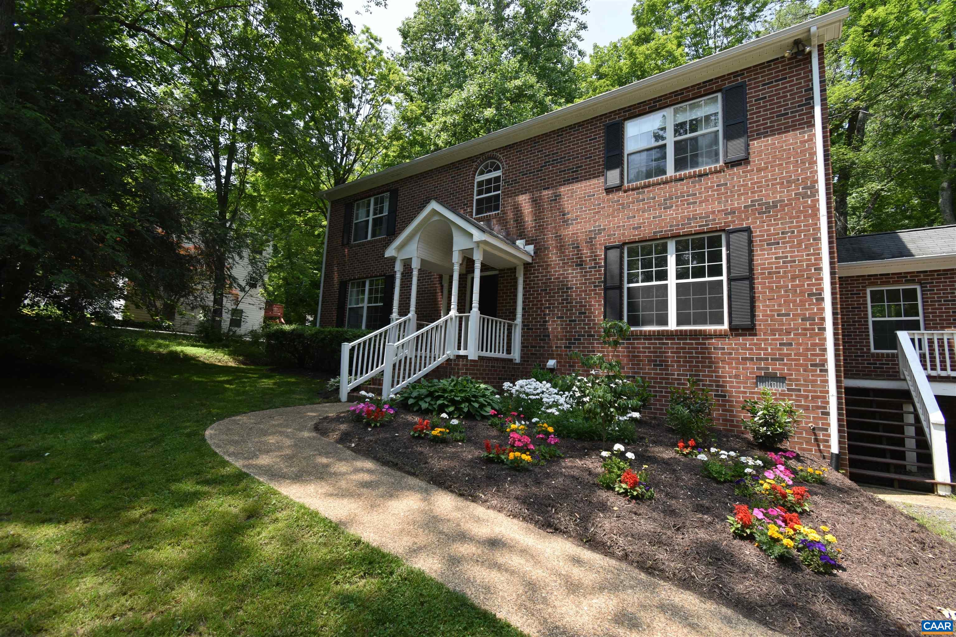 292 CARODON DR