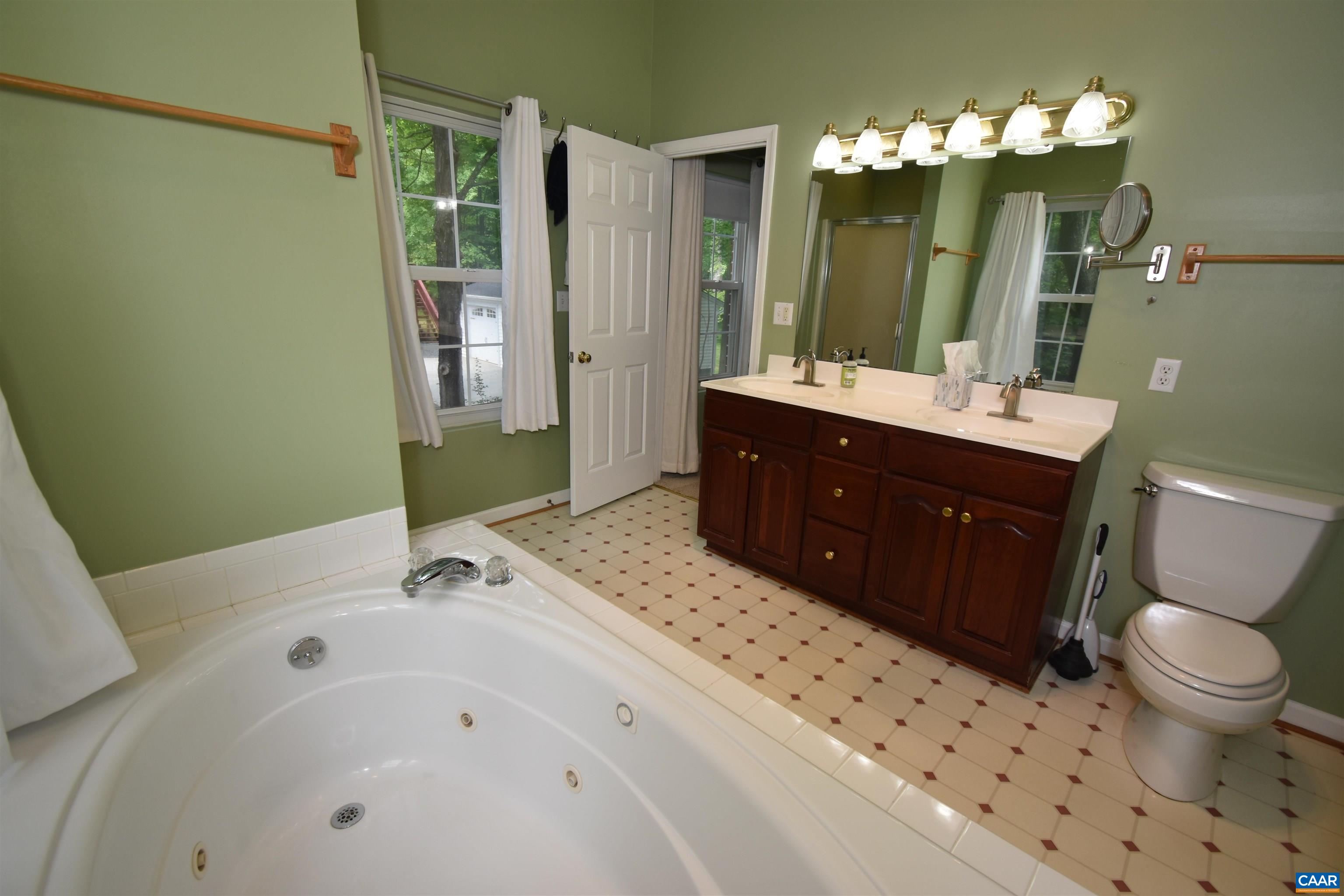 292 CARODON DR