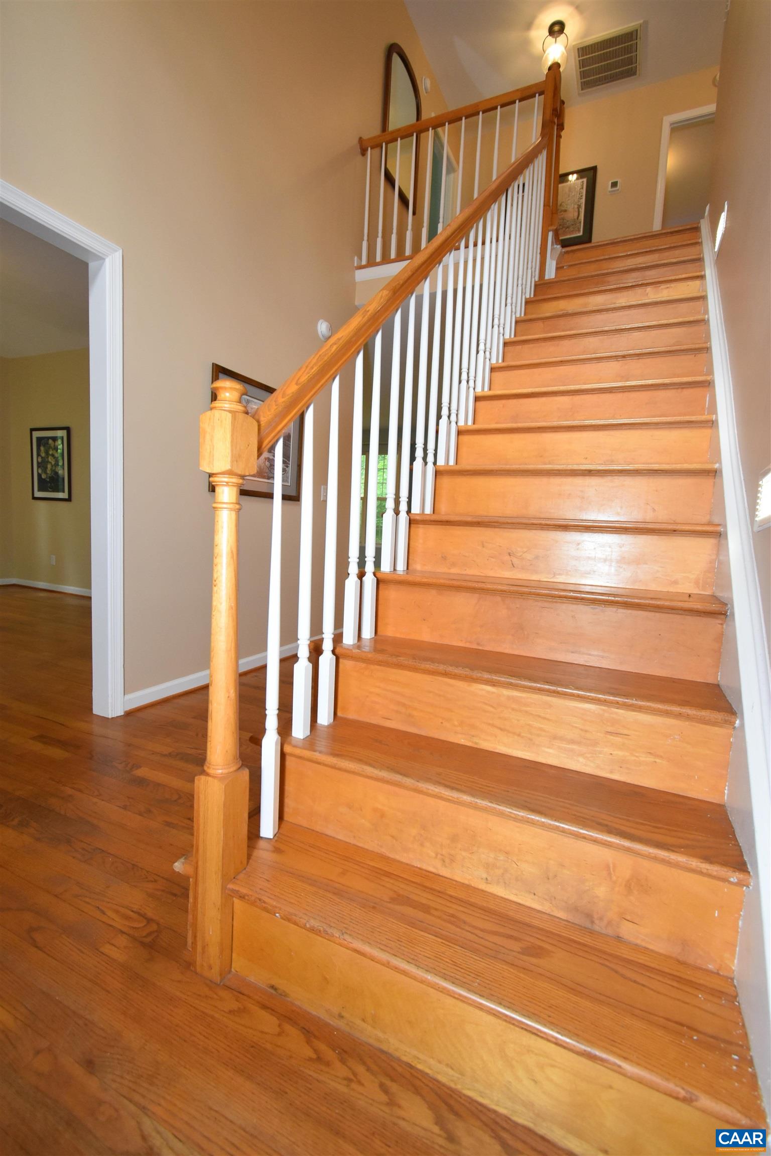 292 CARODON DR