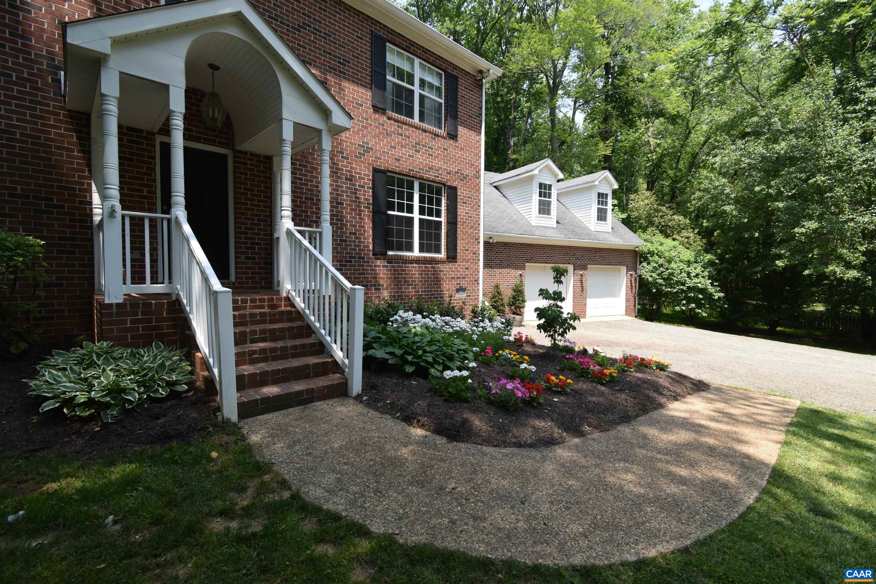 292 CARODON DR