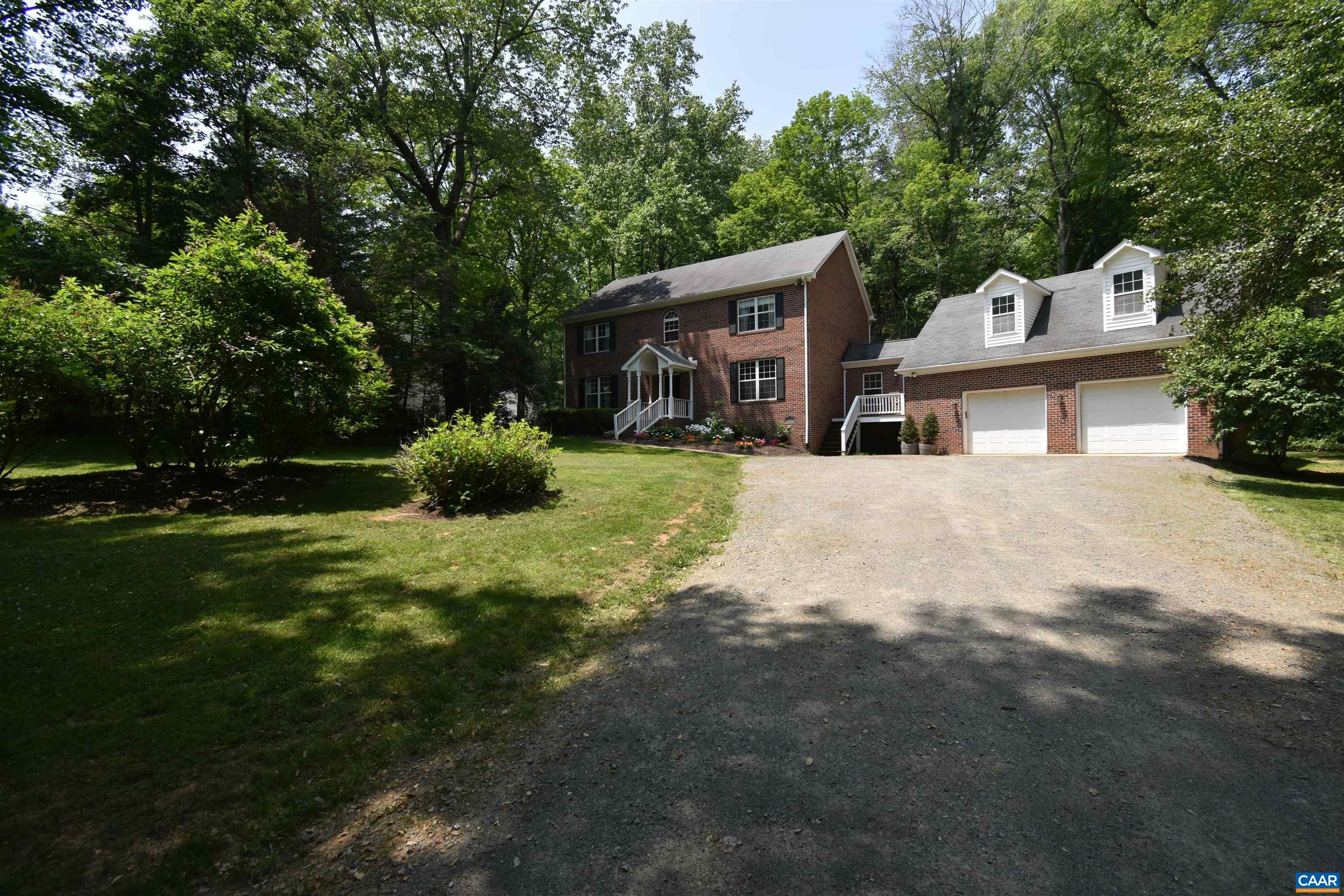 292 CARODON DR