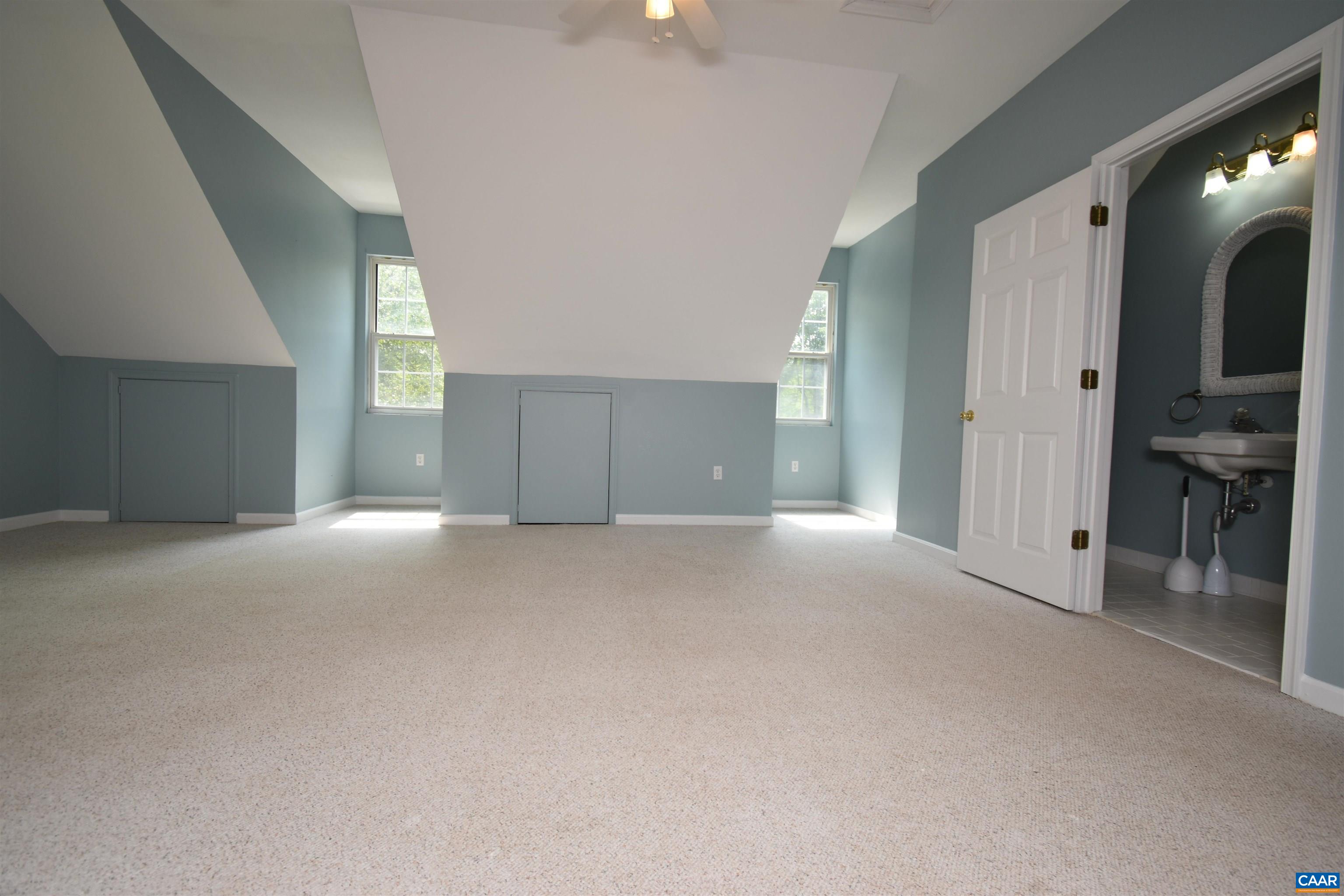 292 CARODON DR