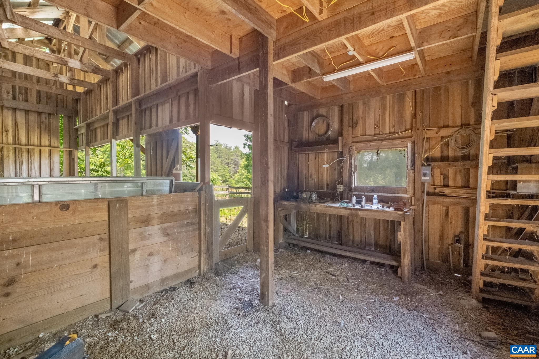 2601 FALLING ROCK DR