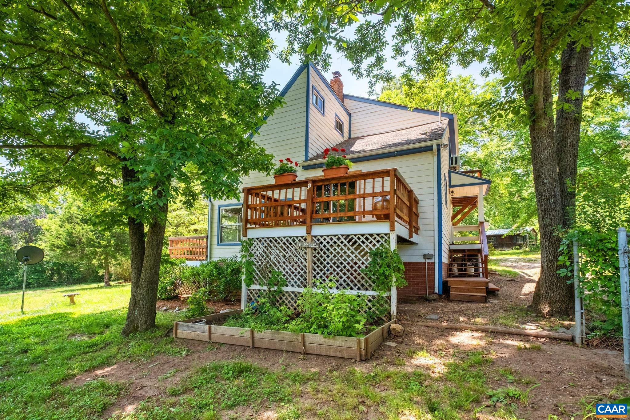 2601 FALLING ROCK DR