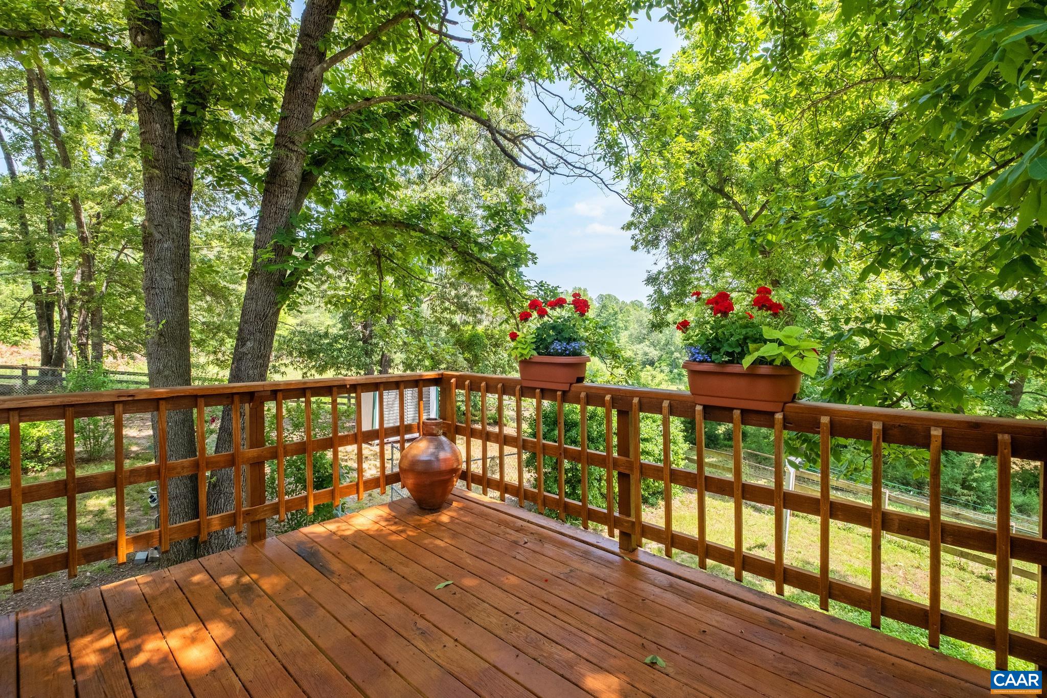 2601 FALLING ROCK DR