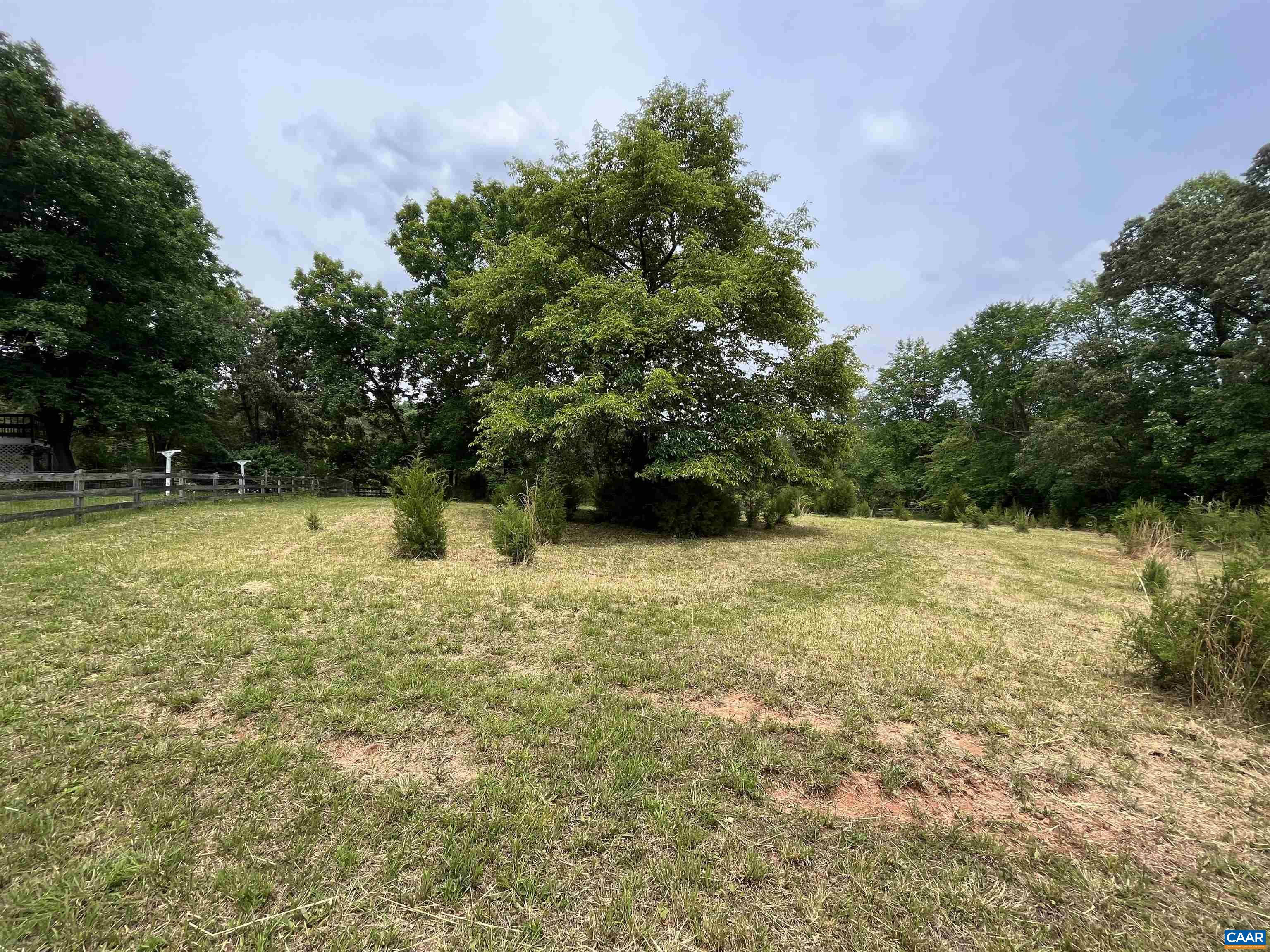 2601 FALLING ROCK DR