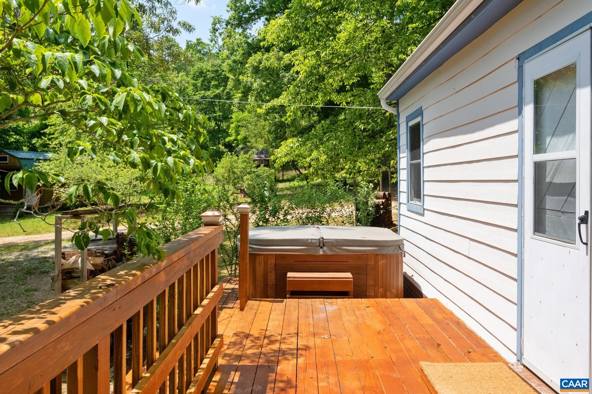 2601 FALLING ROCK DR