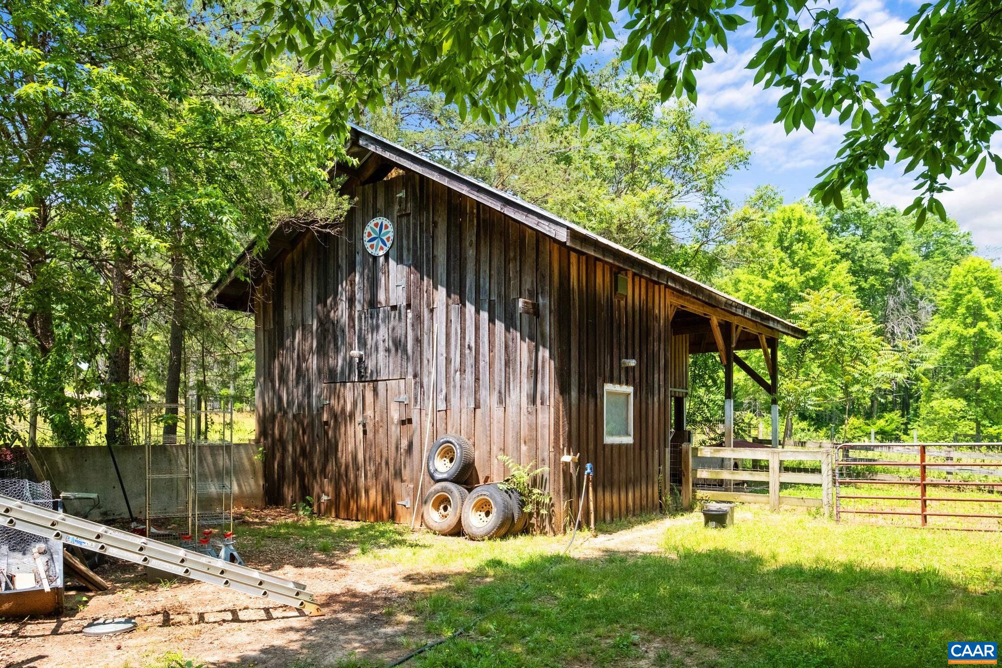 2601 FALLING ROCK DR