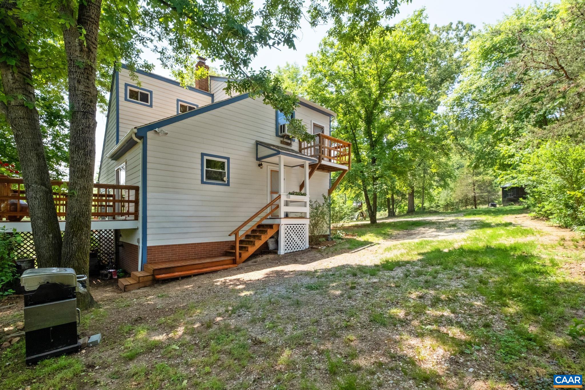 2601 FALLING ROCK DR
