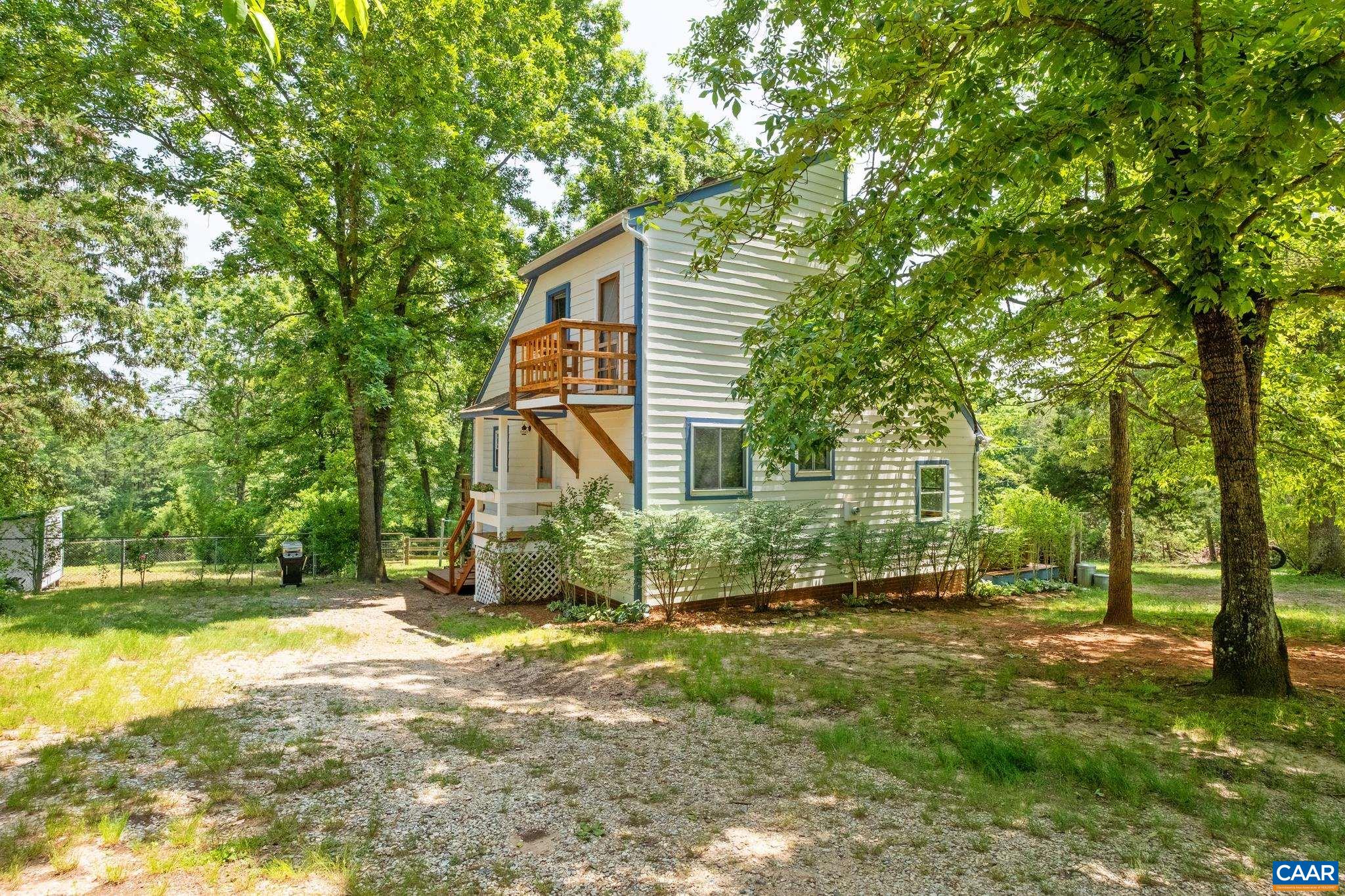 2601 FALLING ROCK DR