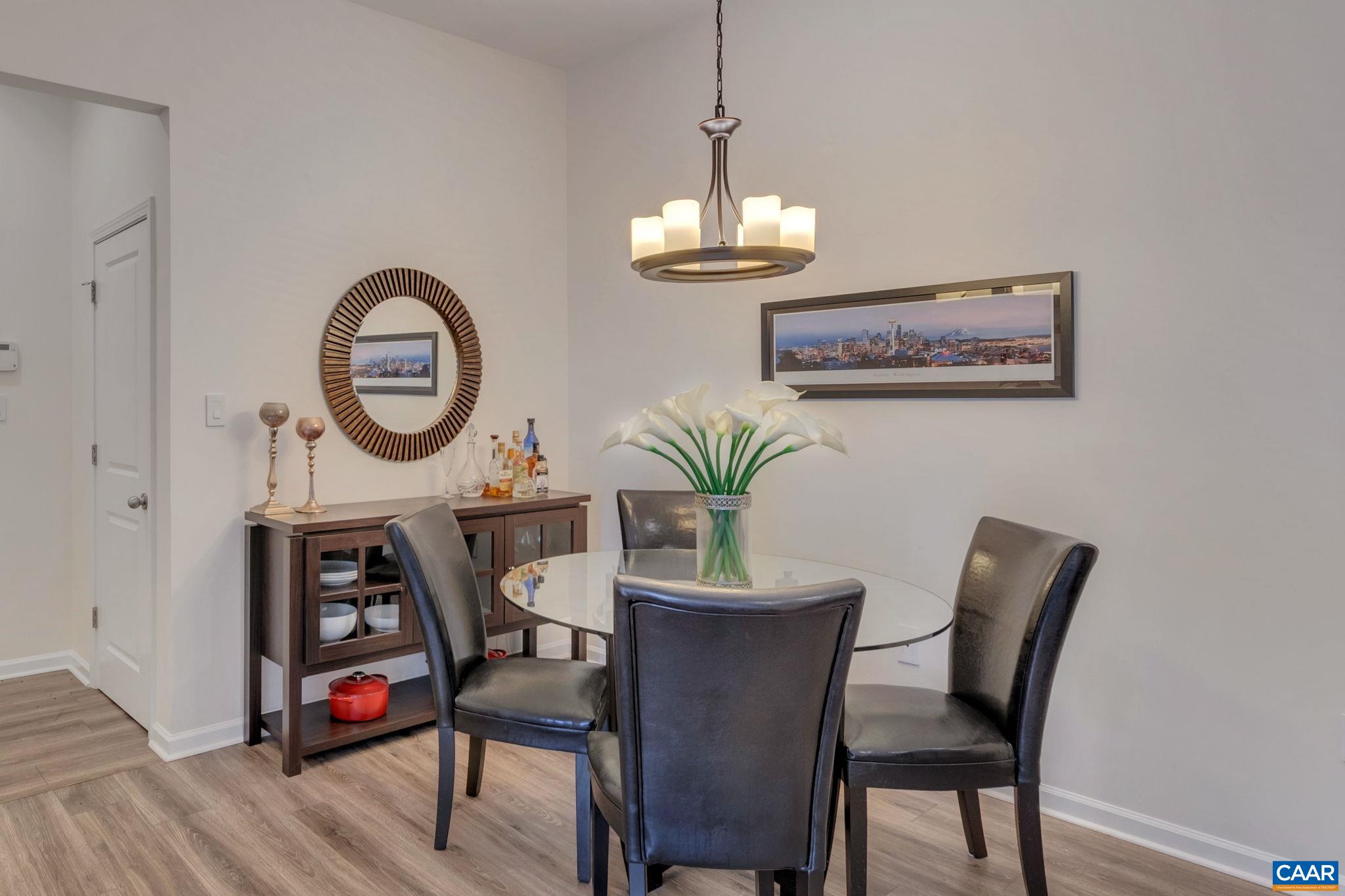 740 WALKER SQ Unit: 4B
