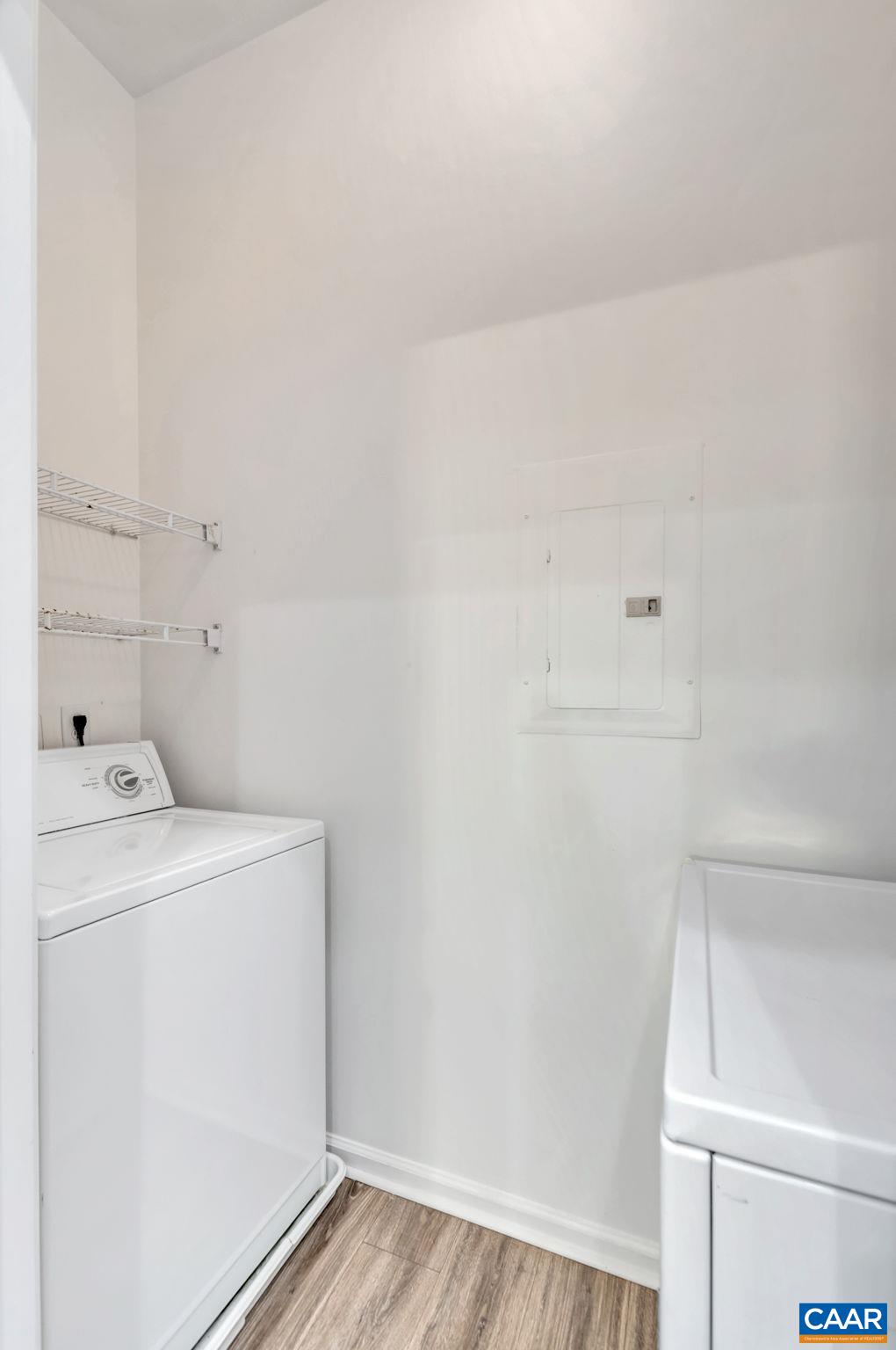 740 WALKER SQ Unit: 4B