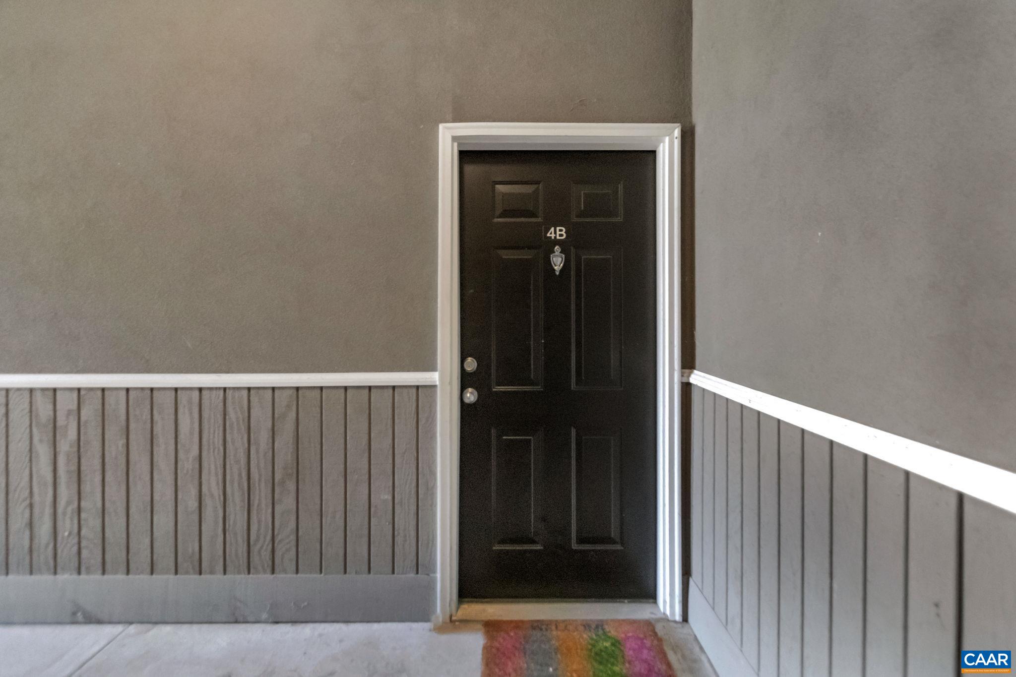 740 WALKER SQ Unit: 4B