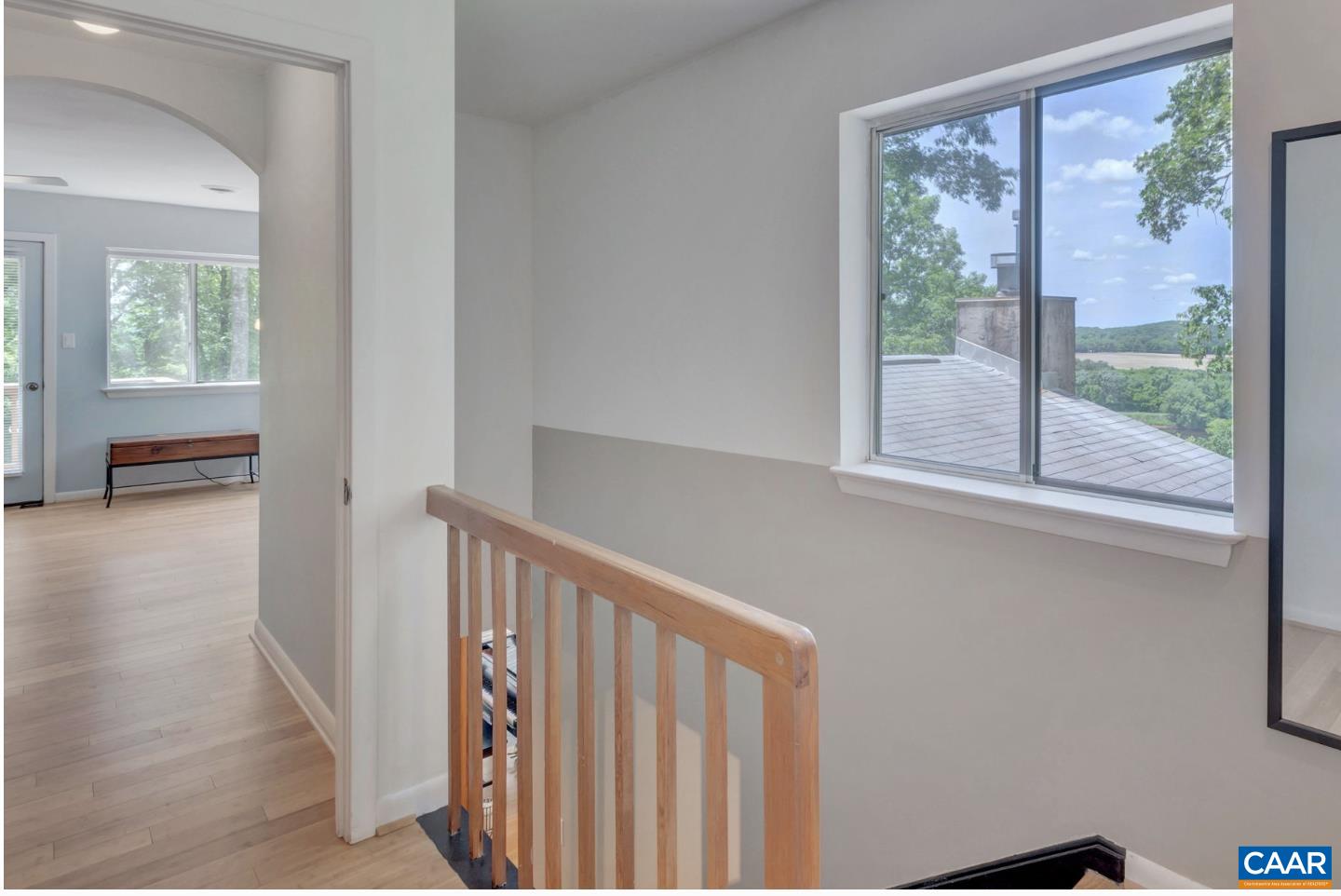 299 HORSLEY LN