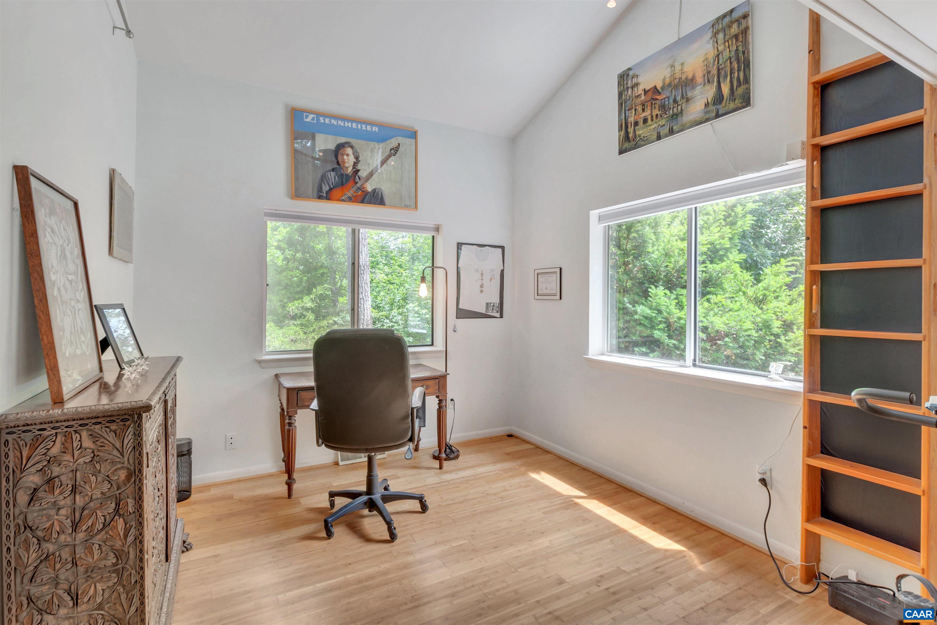 299 HORSLEY LN