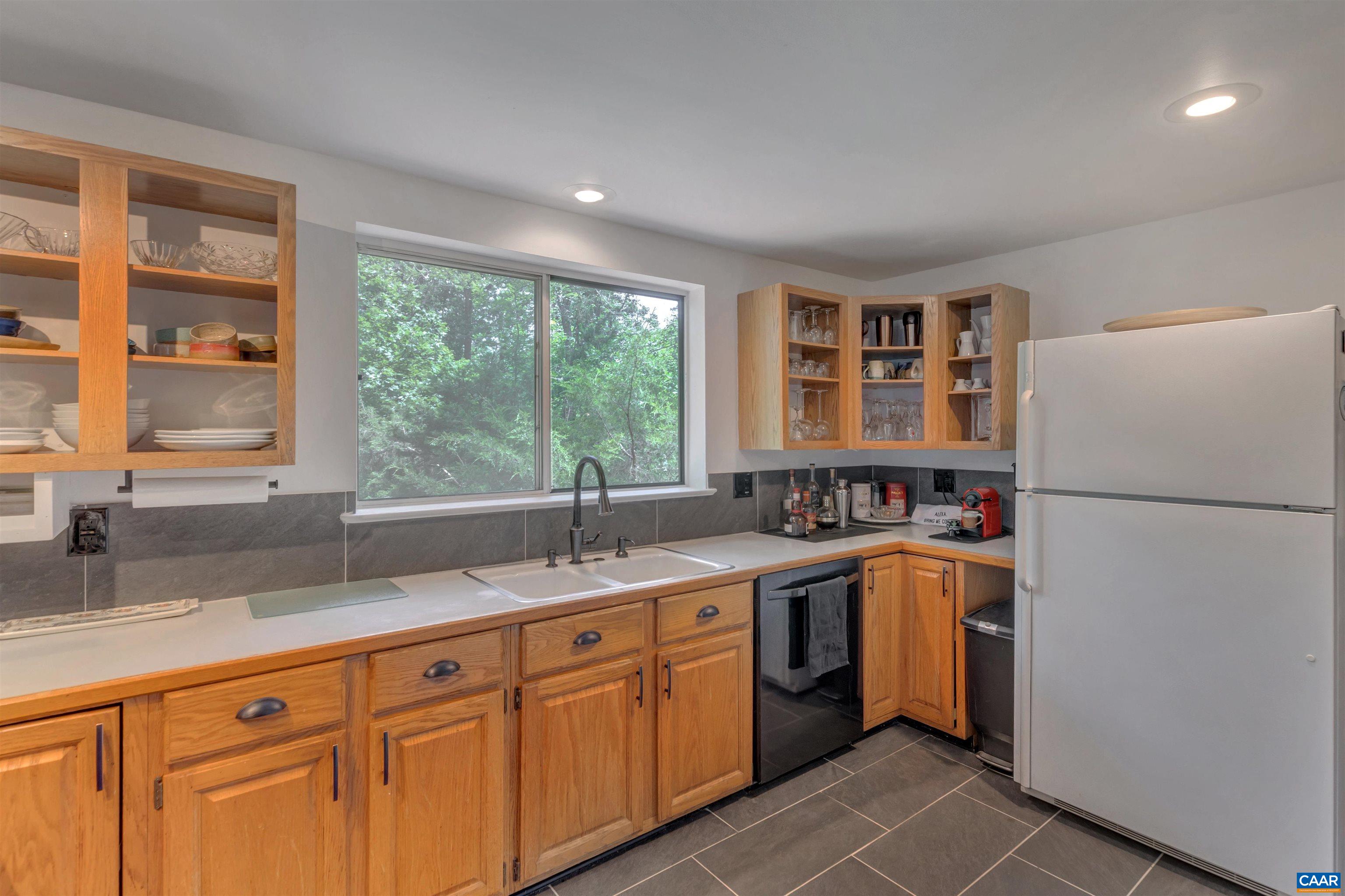 299 HORSLEY LN