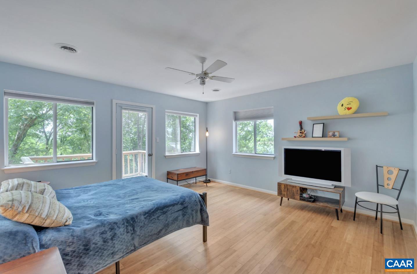 299 HORSLEY LN