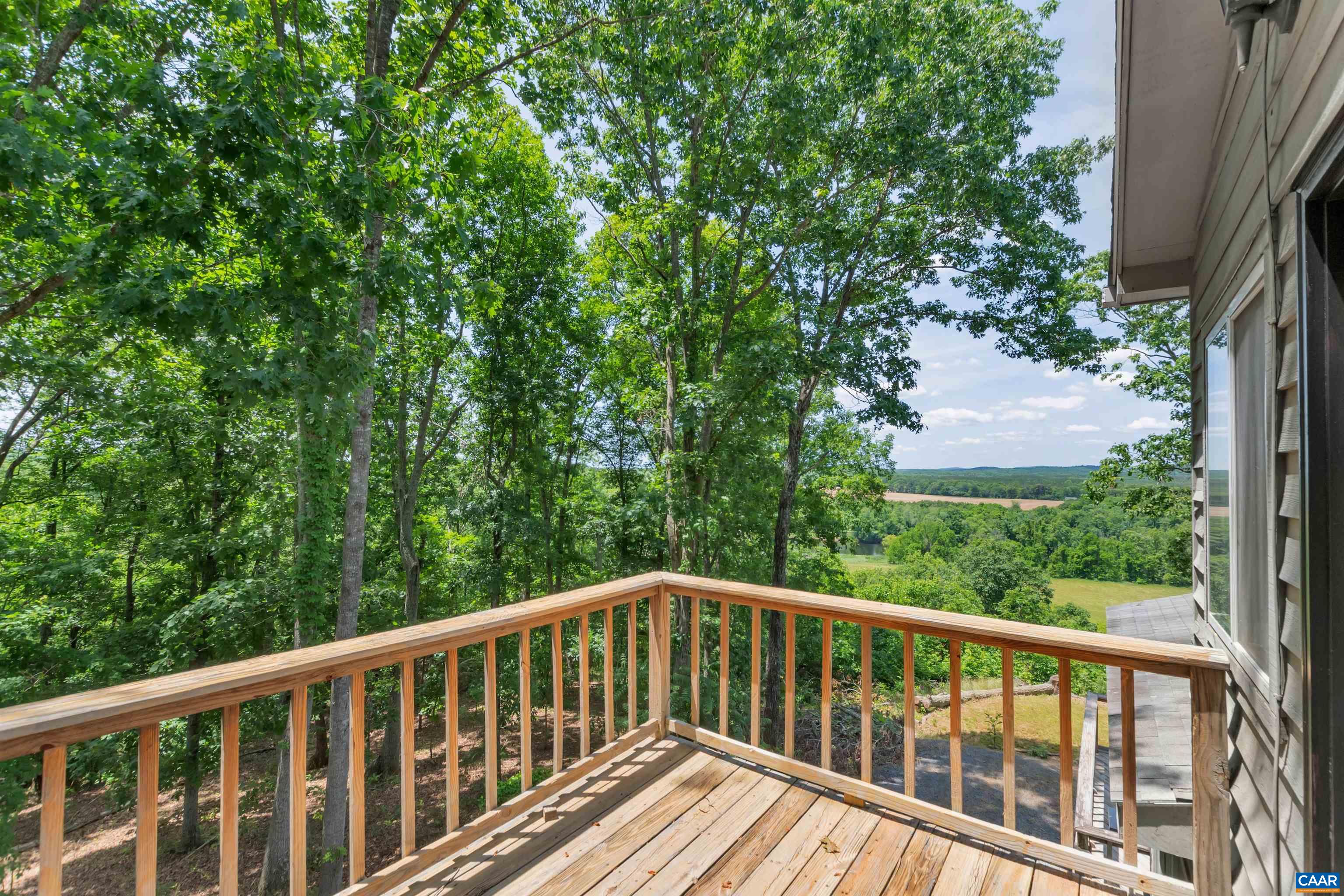 299 HORSLEY LN