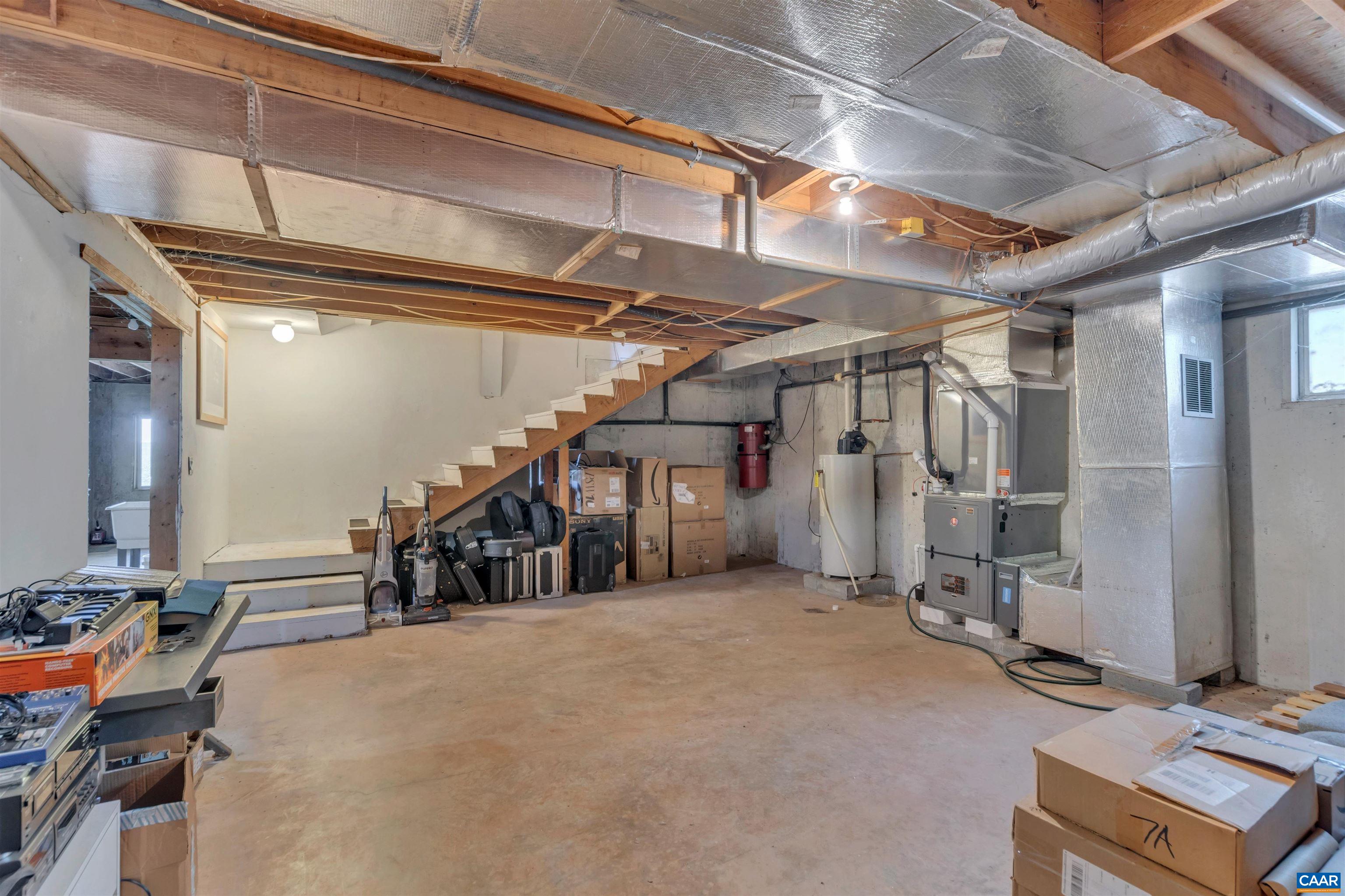 299 HORSLEY LN
