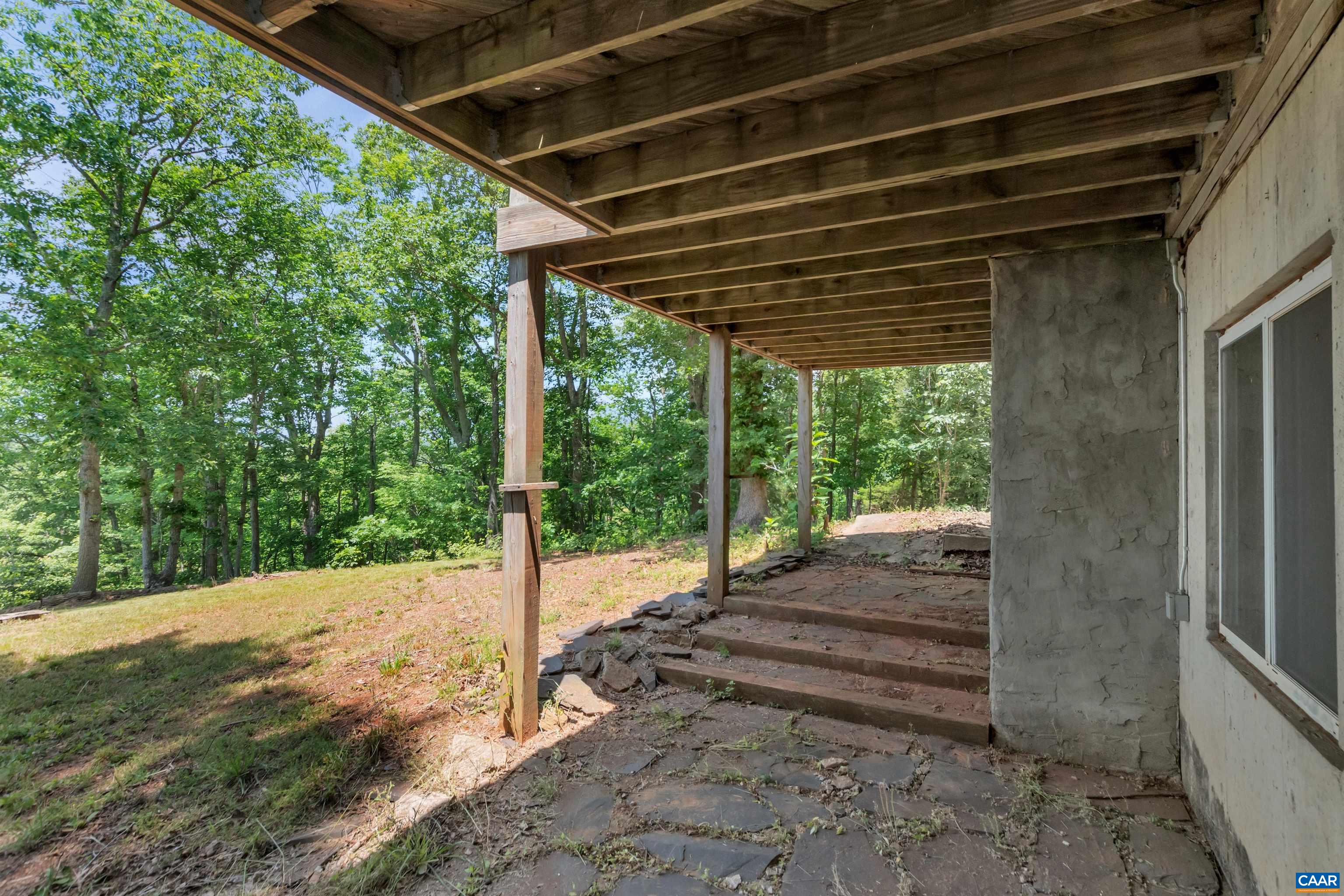 299 HORSLEY LN
