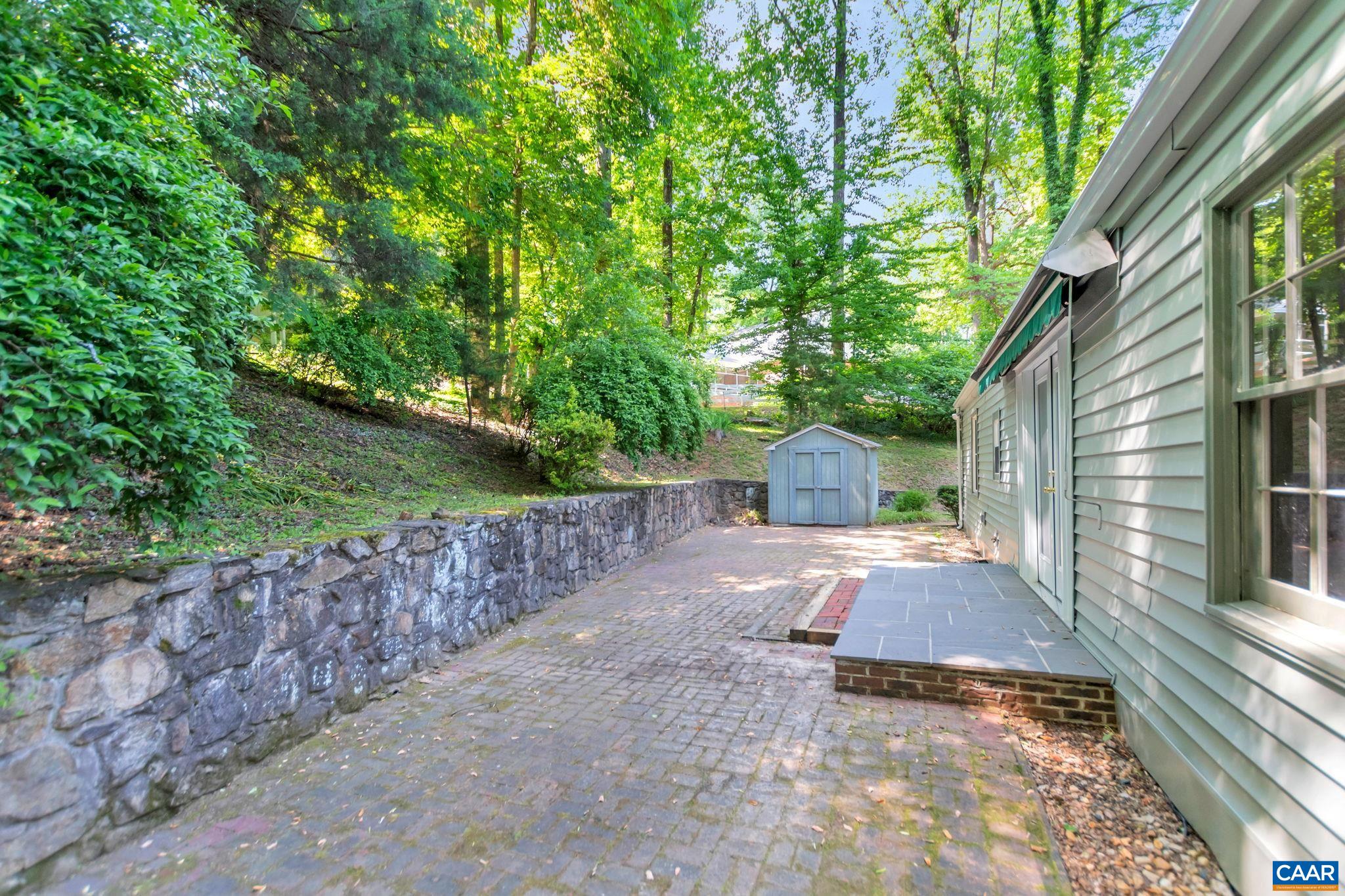 1829 BRANDYWINE DR