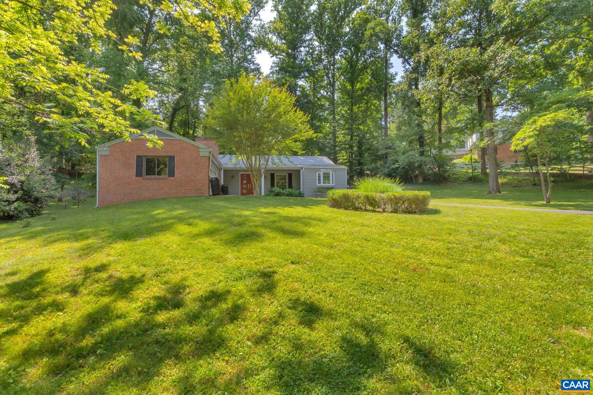 1829 BRANDYWINE DR