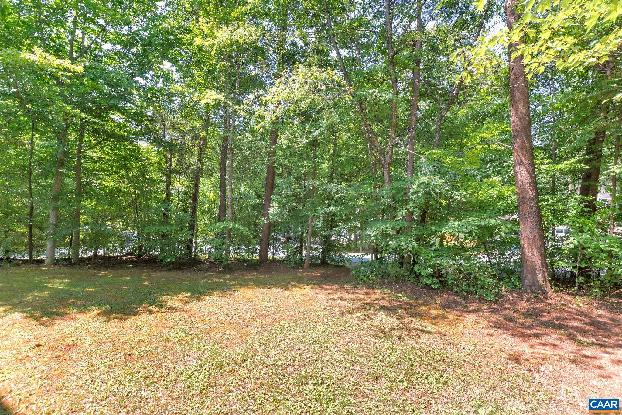 33 JENNINGS DR