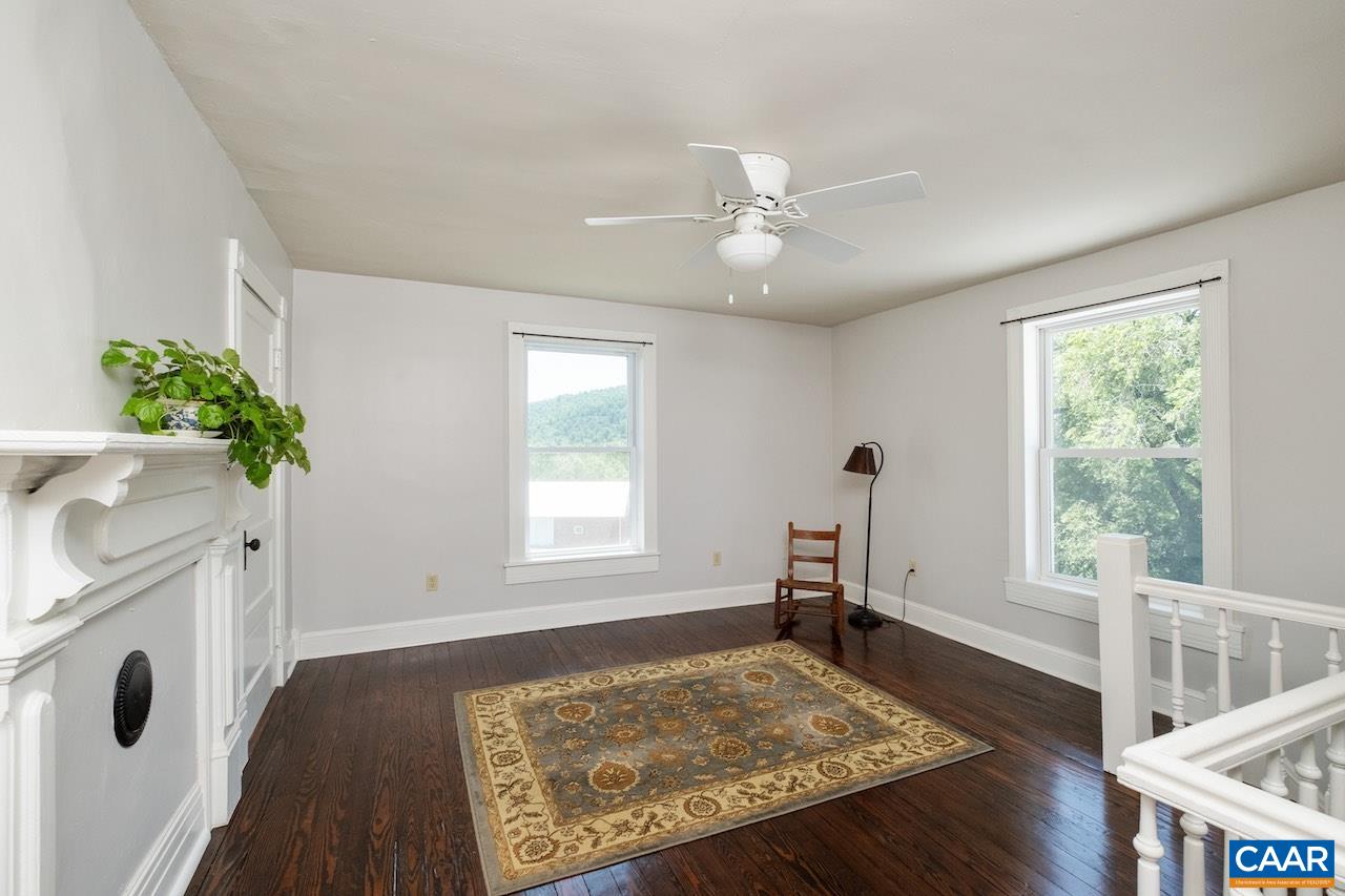 134 POPLAR FLATS RD