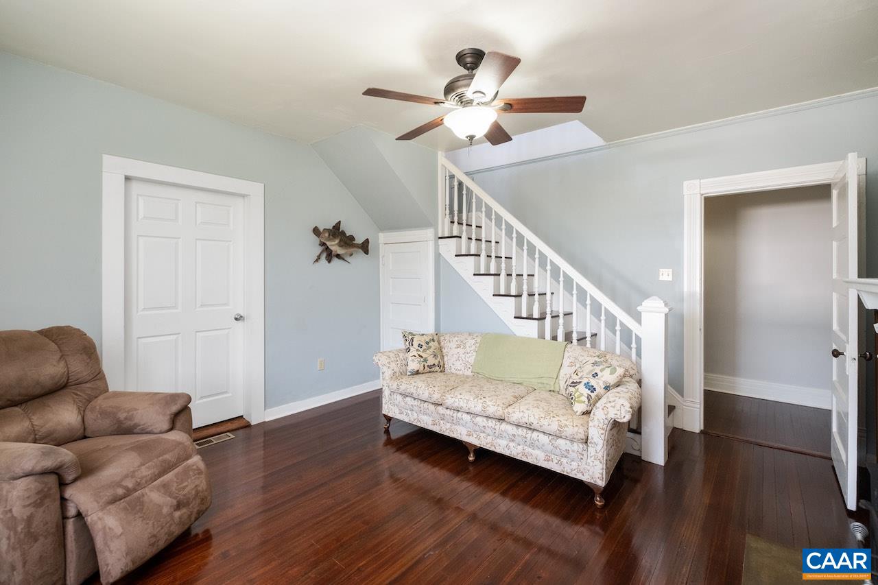 134 POPLAR FLATS RD