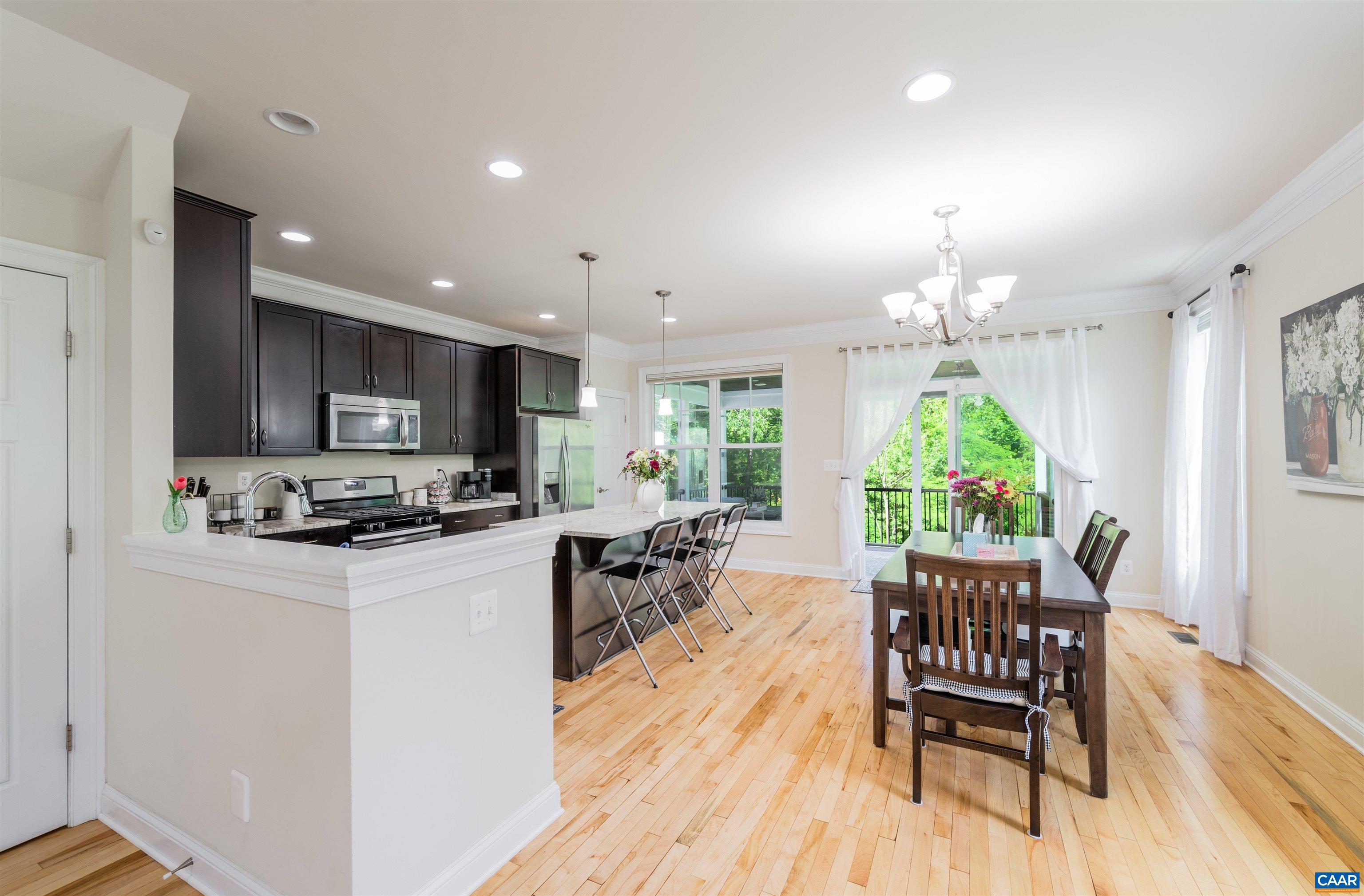 2940 TEMPLEHOF CT