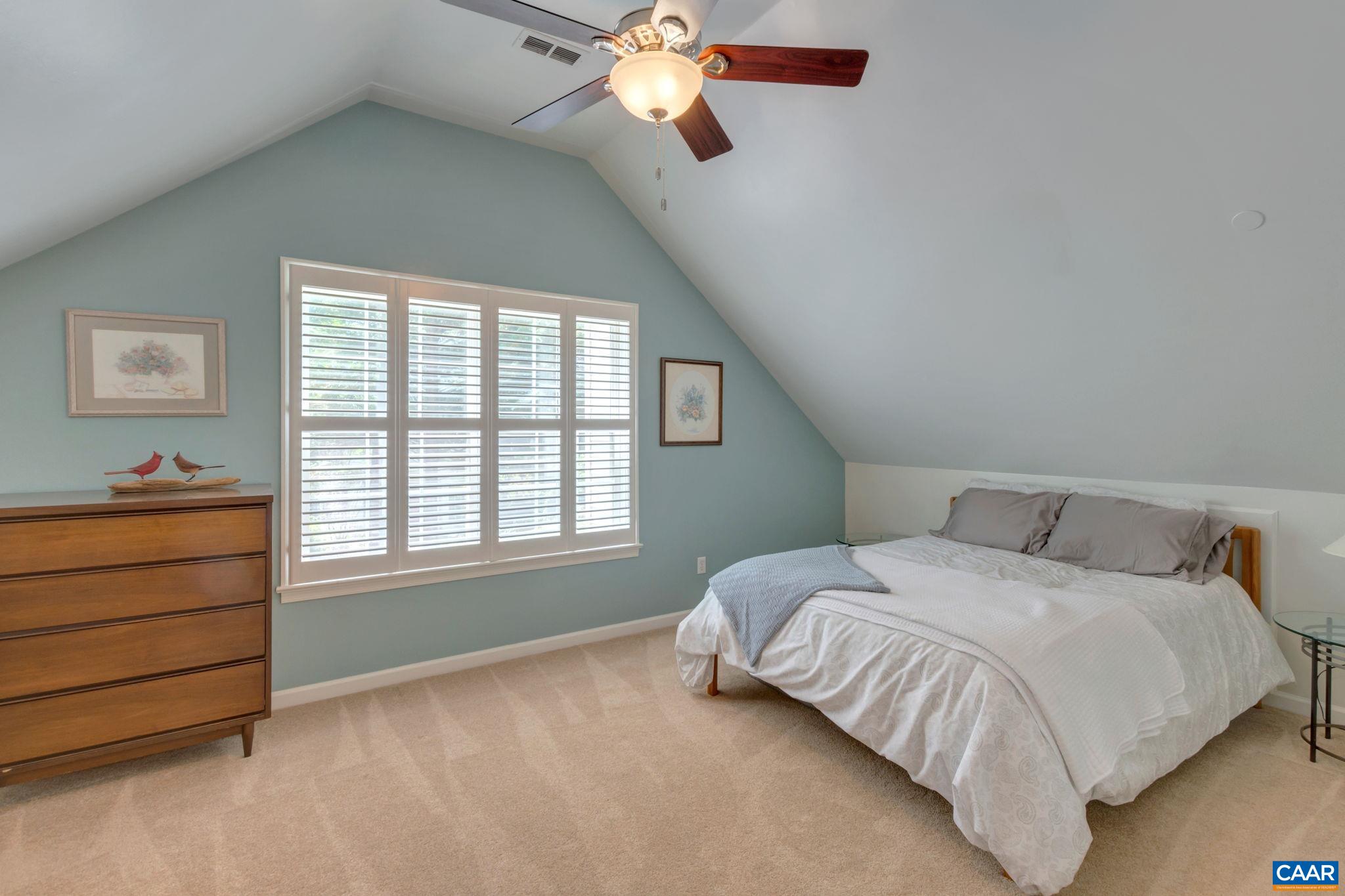 161 LARKSPUR CT