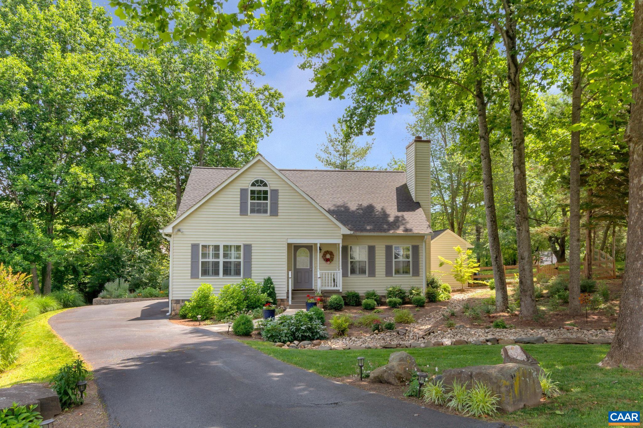 161 LARKSPUR CT