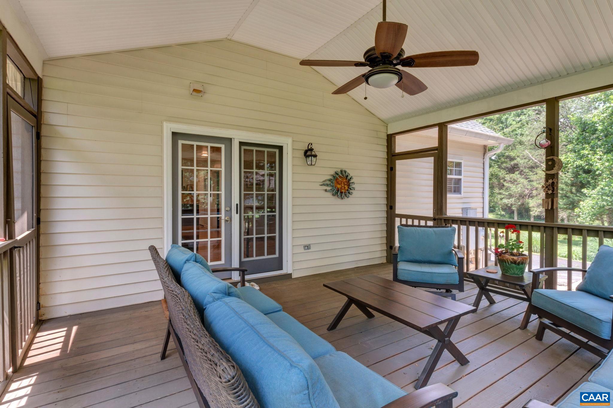161 LARKSPUR CT