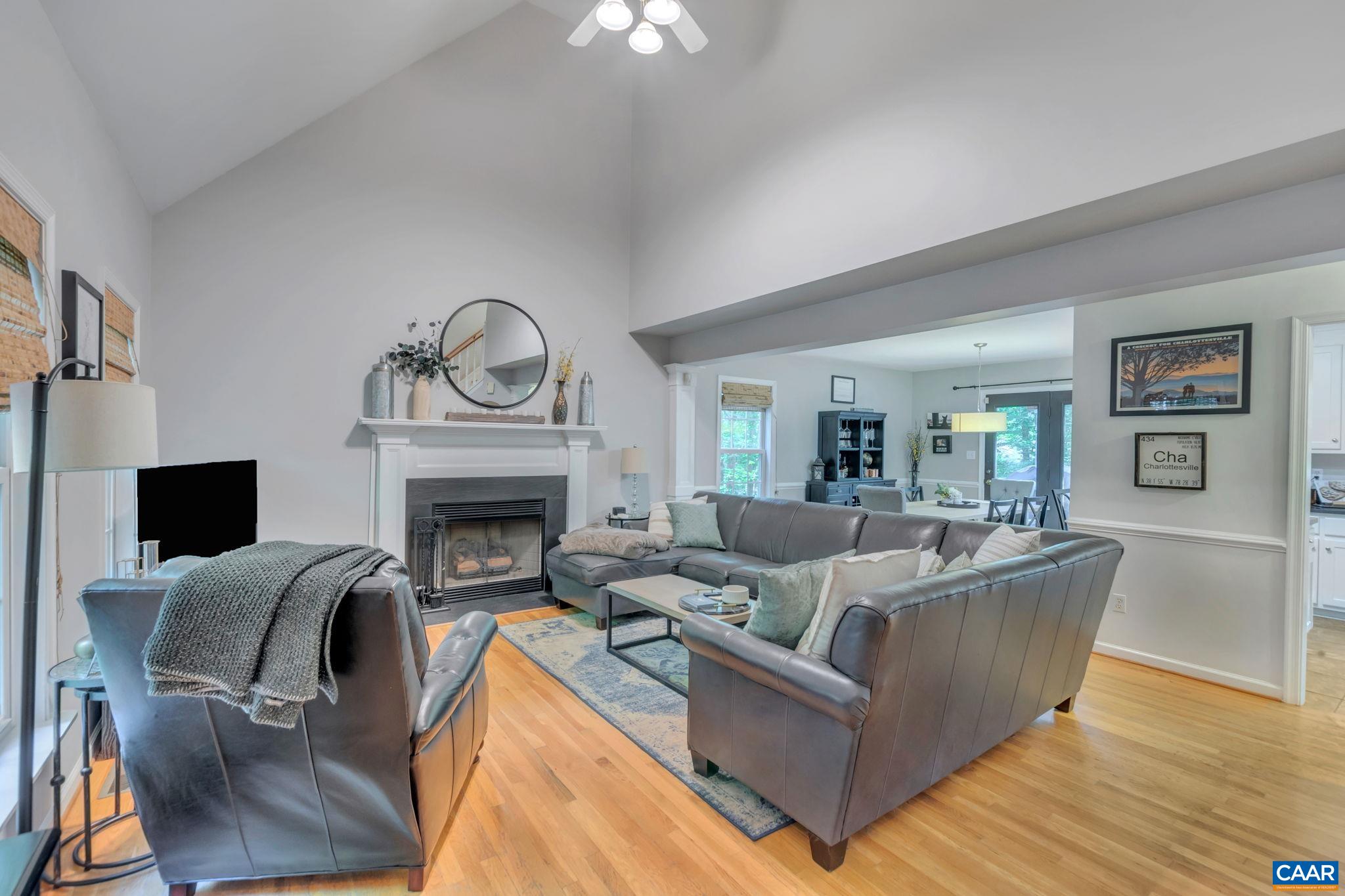 9 COLONIAL RD