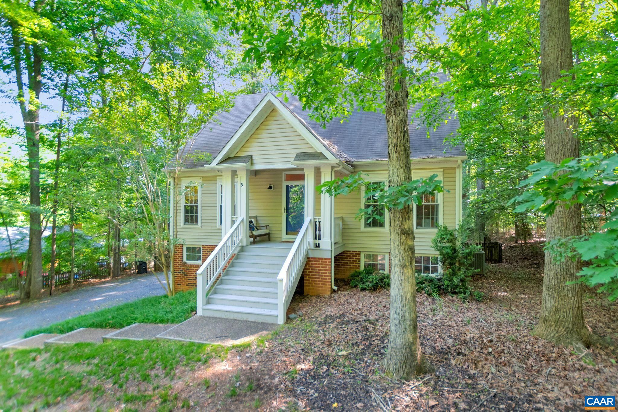 9 COLONIAL RD