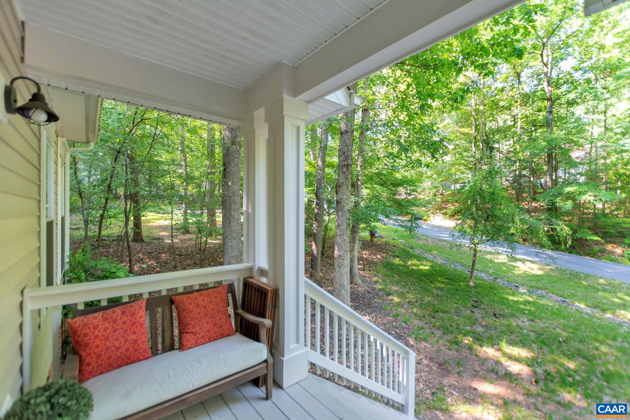 9 COLONIAL RD