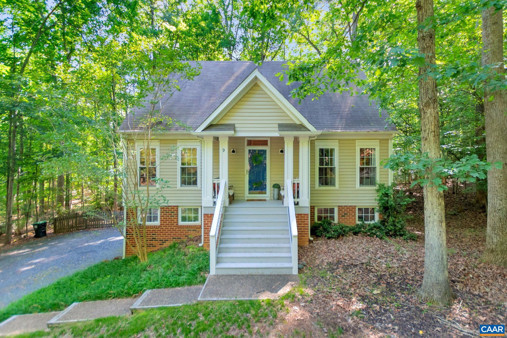 9 COLONIAL RD