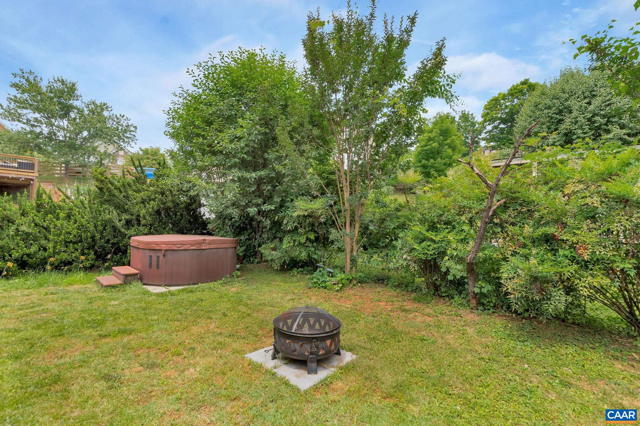 113 BLINCOE LN