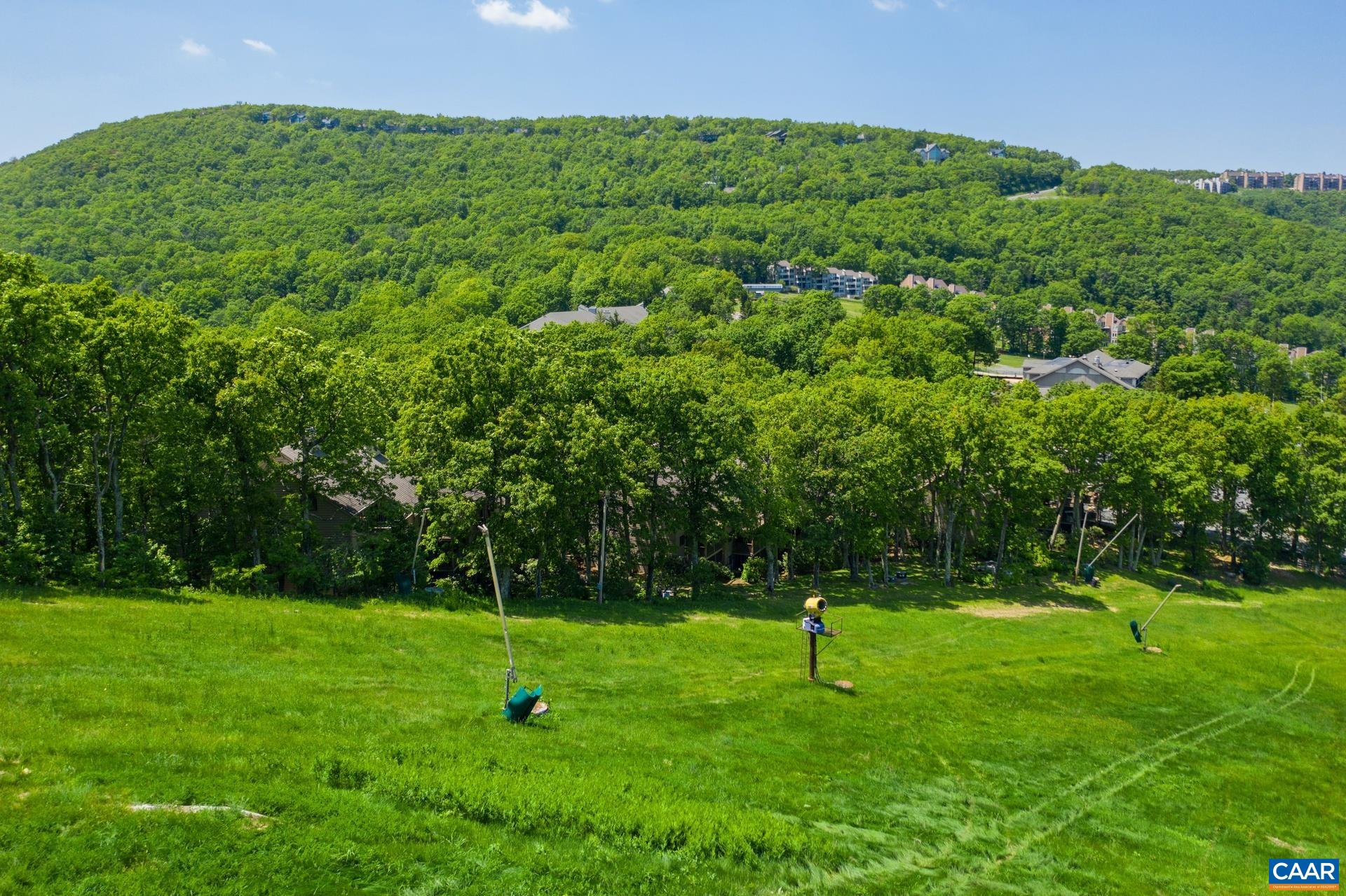 136 EAGLES CT CONDOS Unit: 136