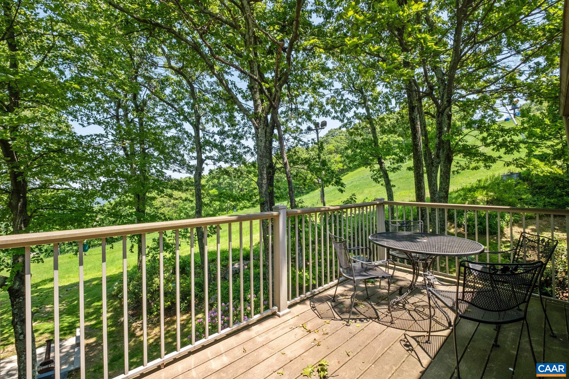 136 EAGLES CT CONDOS Unit: 136