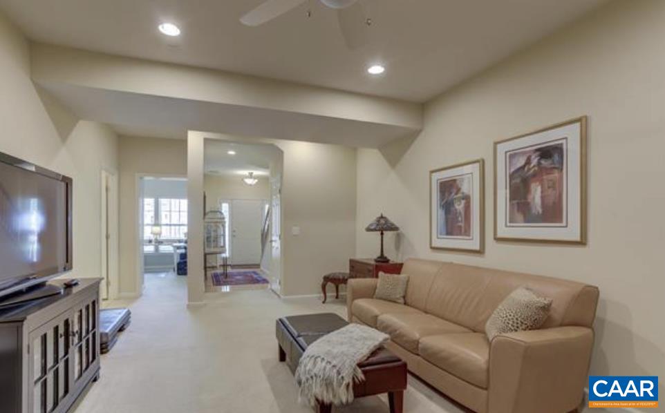 2347 ABINGTON DR