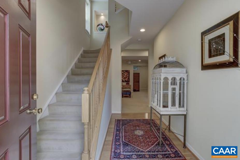 2347 ABINGTON DR