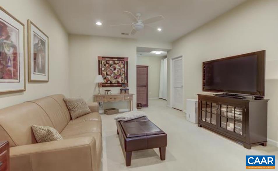 2347 ABINGTON DR